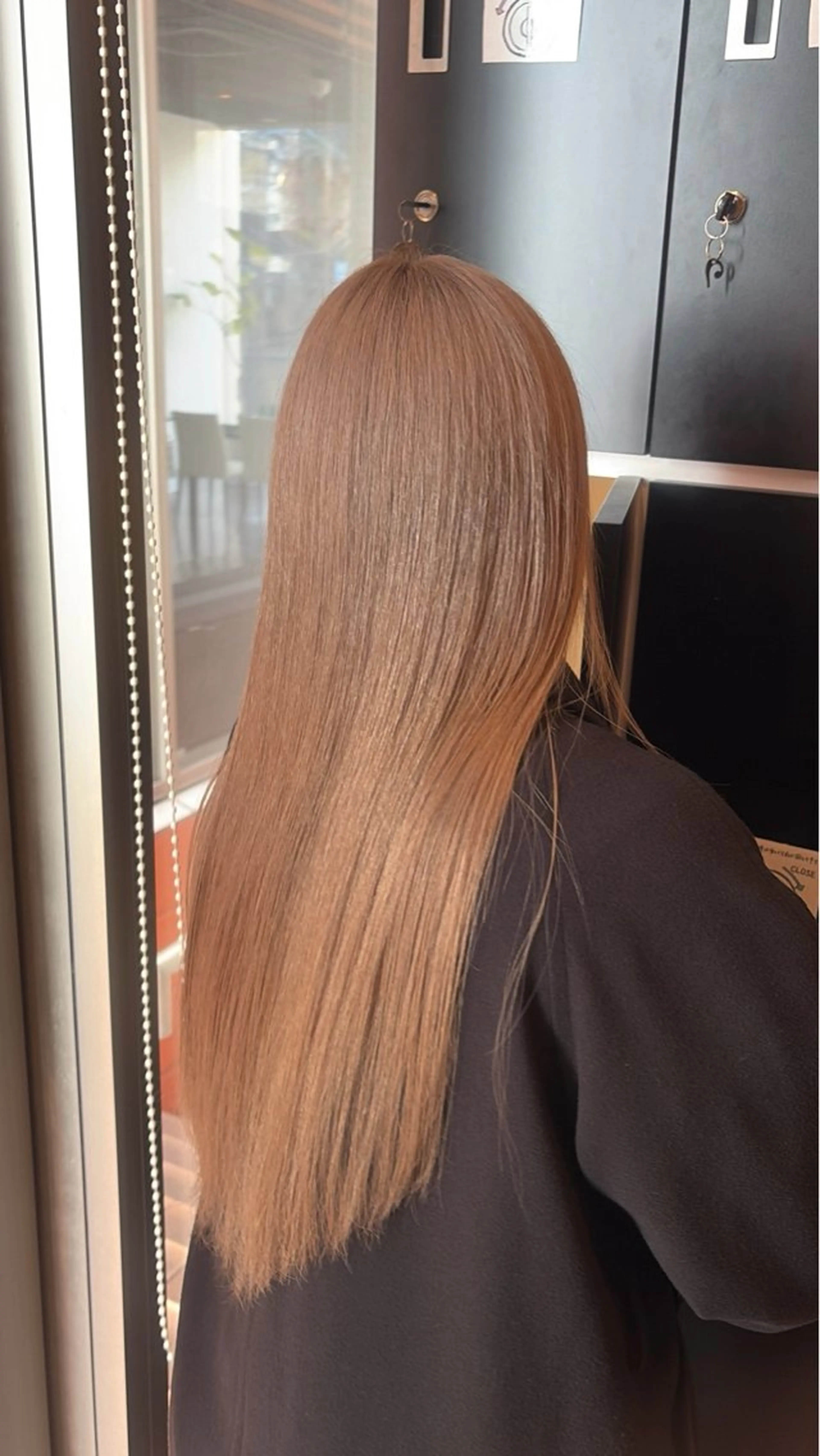 ロング カラー ヘアカラー トリートメント ブリーチ/髪質改善/ ハイトーン/暖色のヘアスタイル