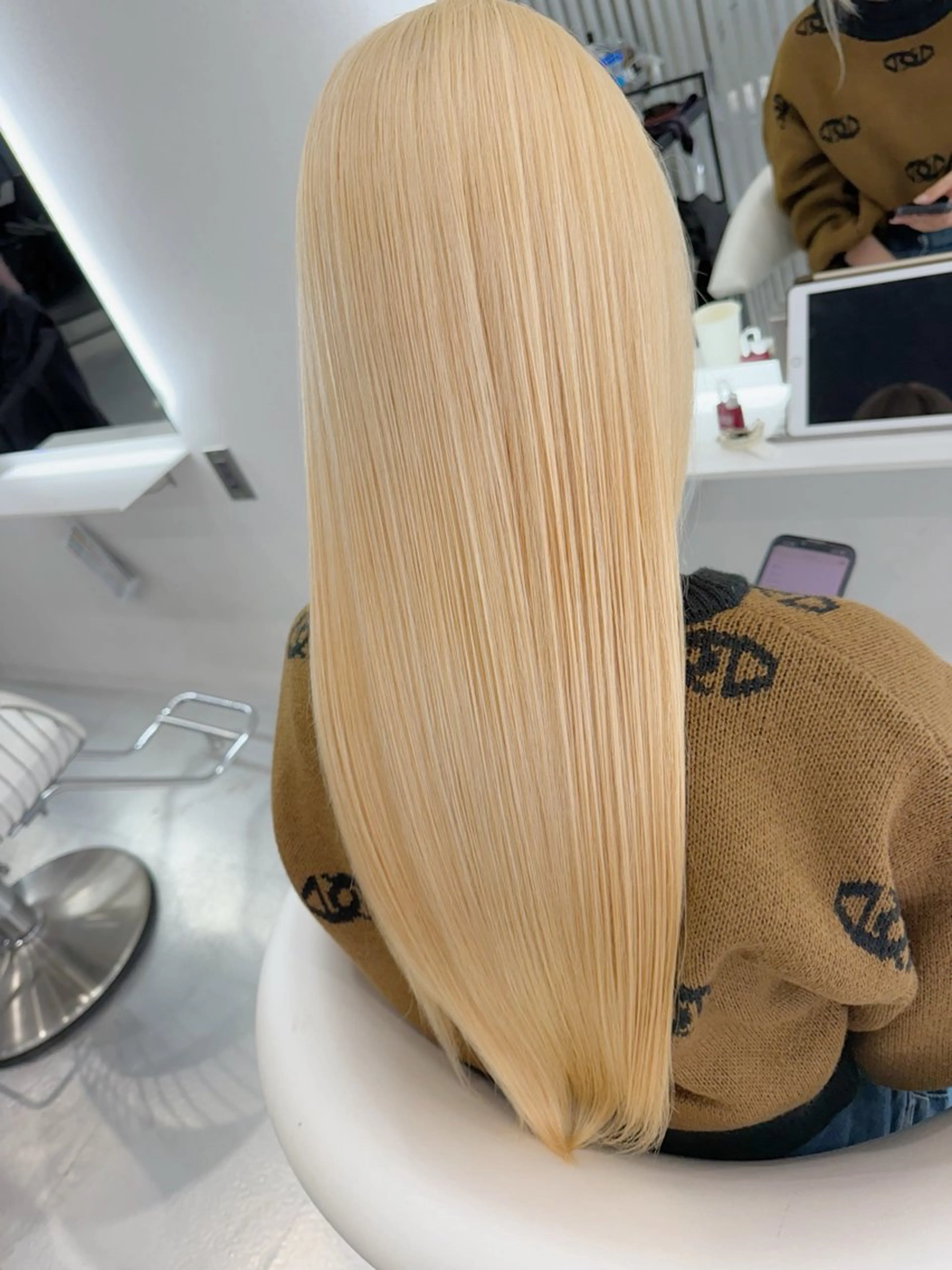 ロング ヘアカラー ならざきつぐみ /天王寺/ハイトーンのヘアスタイル