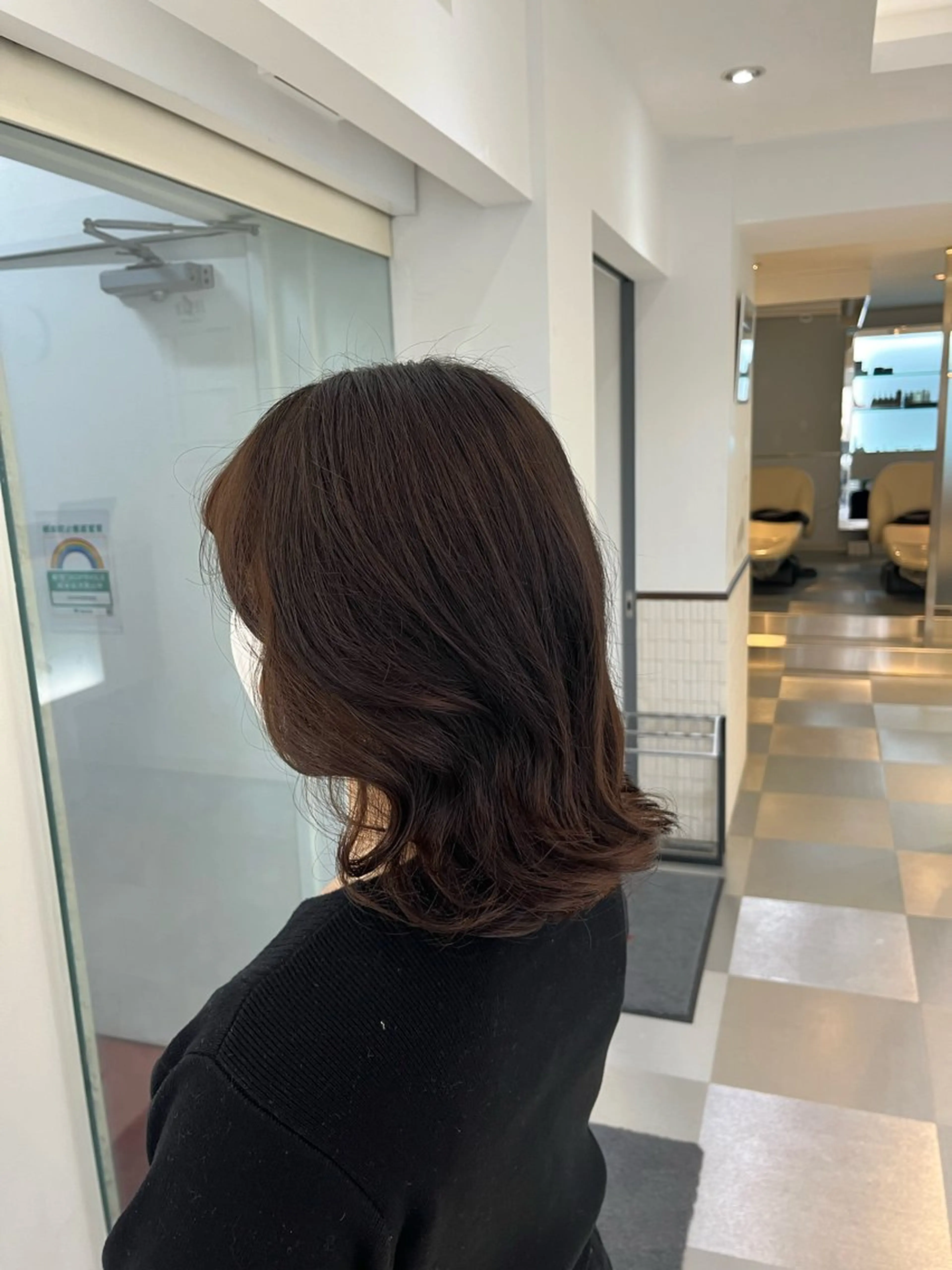 ミディアム パーマ カット パーマ トリートメント コテ巻き風パーマ 藤澤　知彌のヘアスタイル