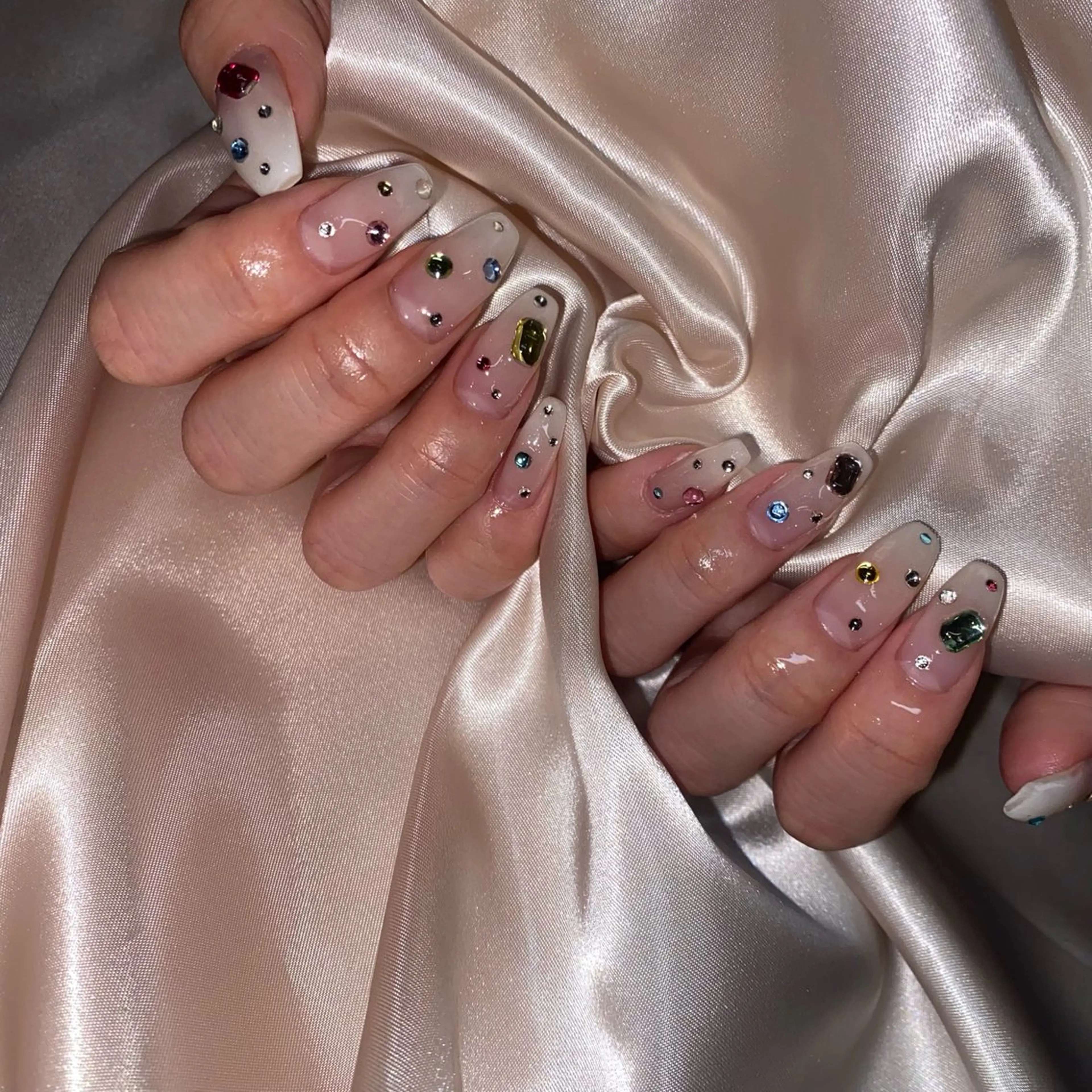 ネイル ハンドネイル la vie  Luire所属・la vie Luire ｱｽｶのネイルデザイン