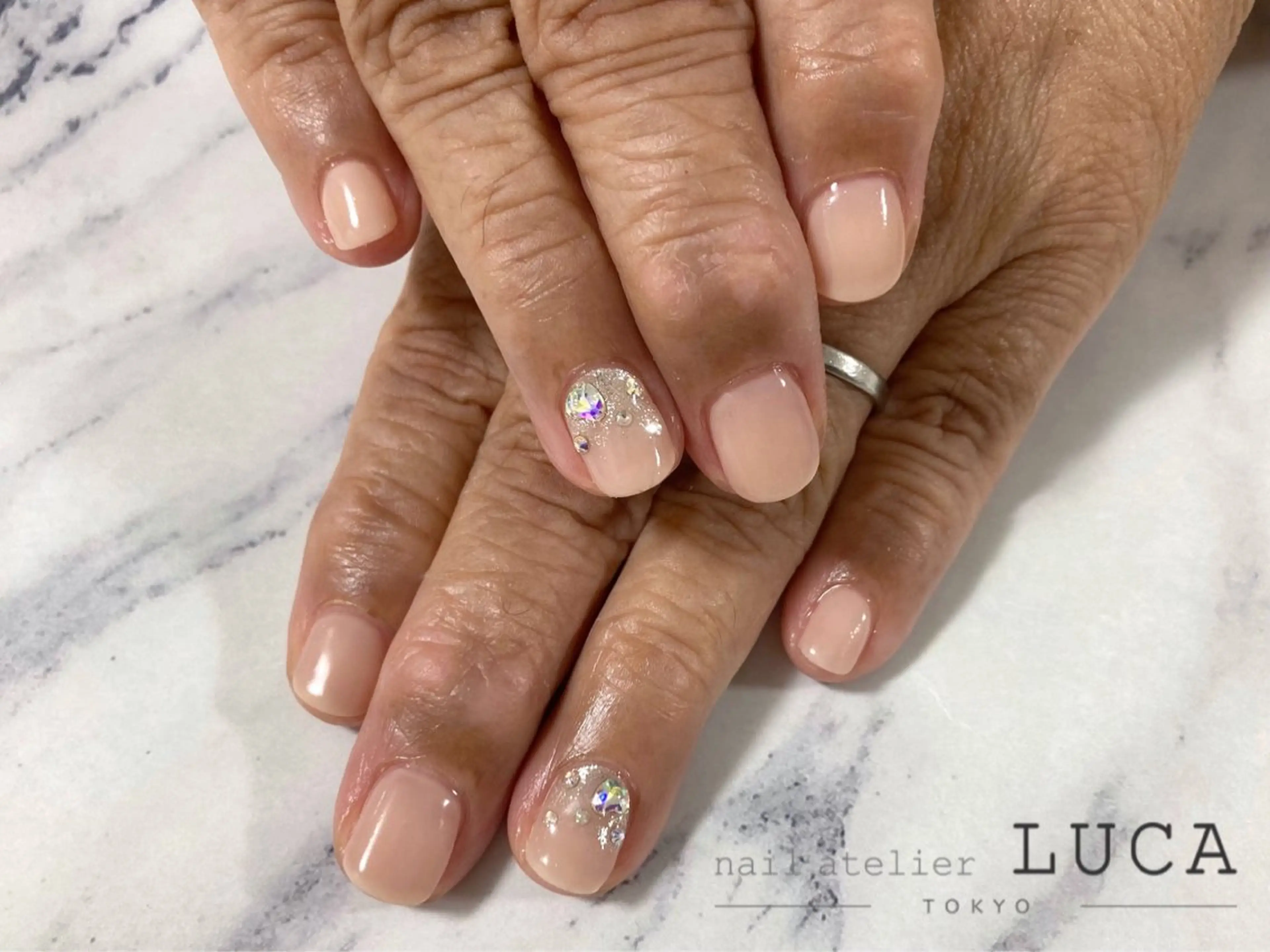 ネイル フレンチネイル ジェルネイル パラジェル ネイルアトリエルカ 米原のネイルデザイン