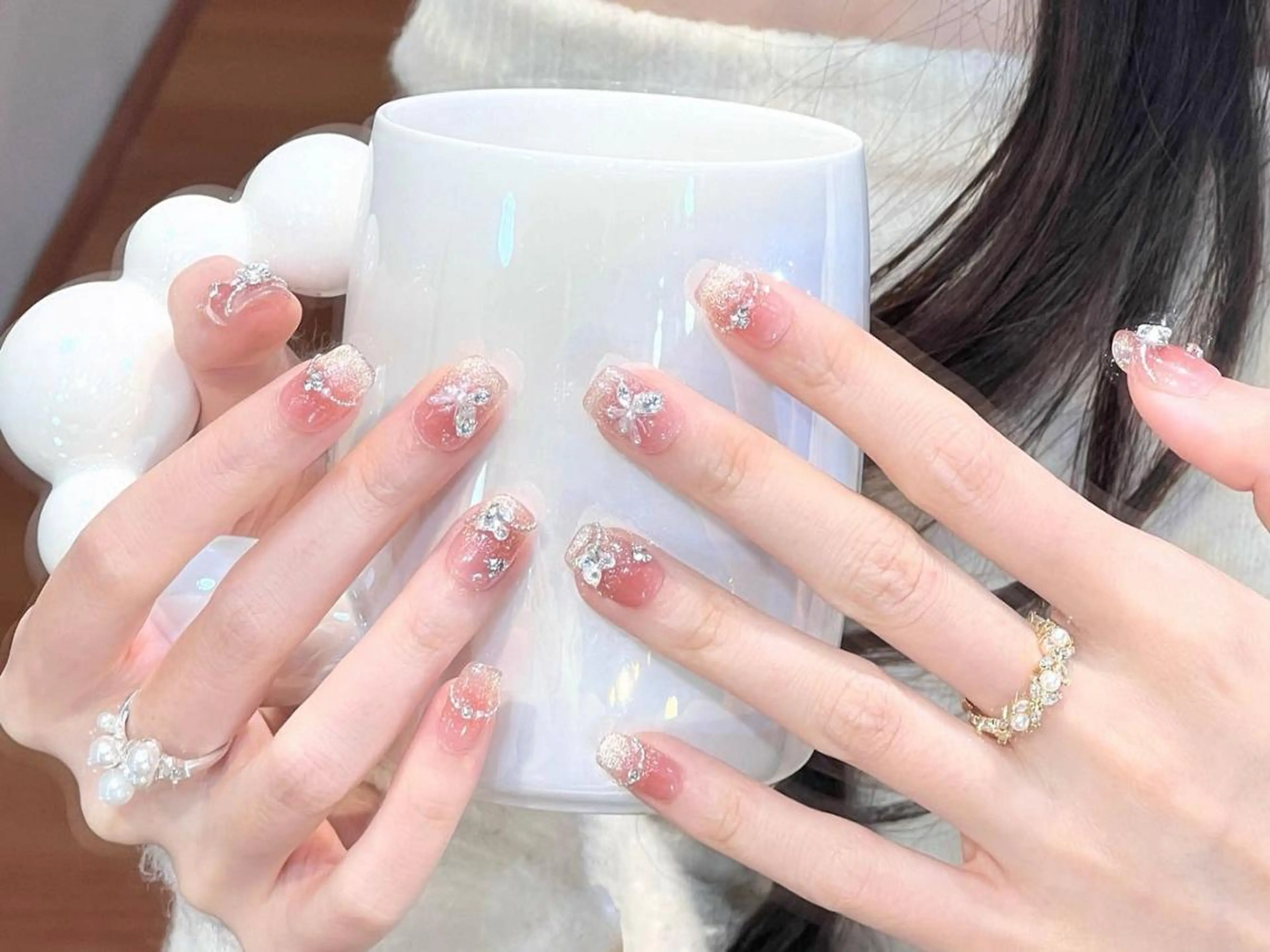 ネイル アートネイル ジェルネイル ガーリー グラデーション ホログラムネイル ハンドネイル ハンドケア 🎀Kiko  🎀のネイルデザイン