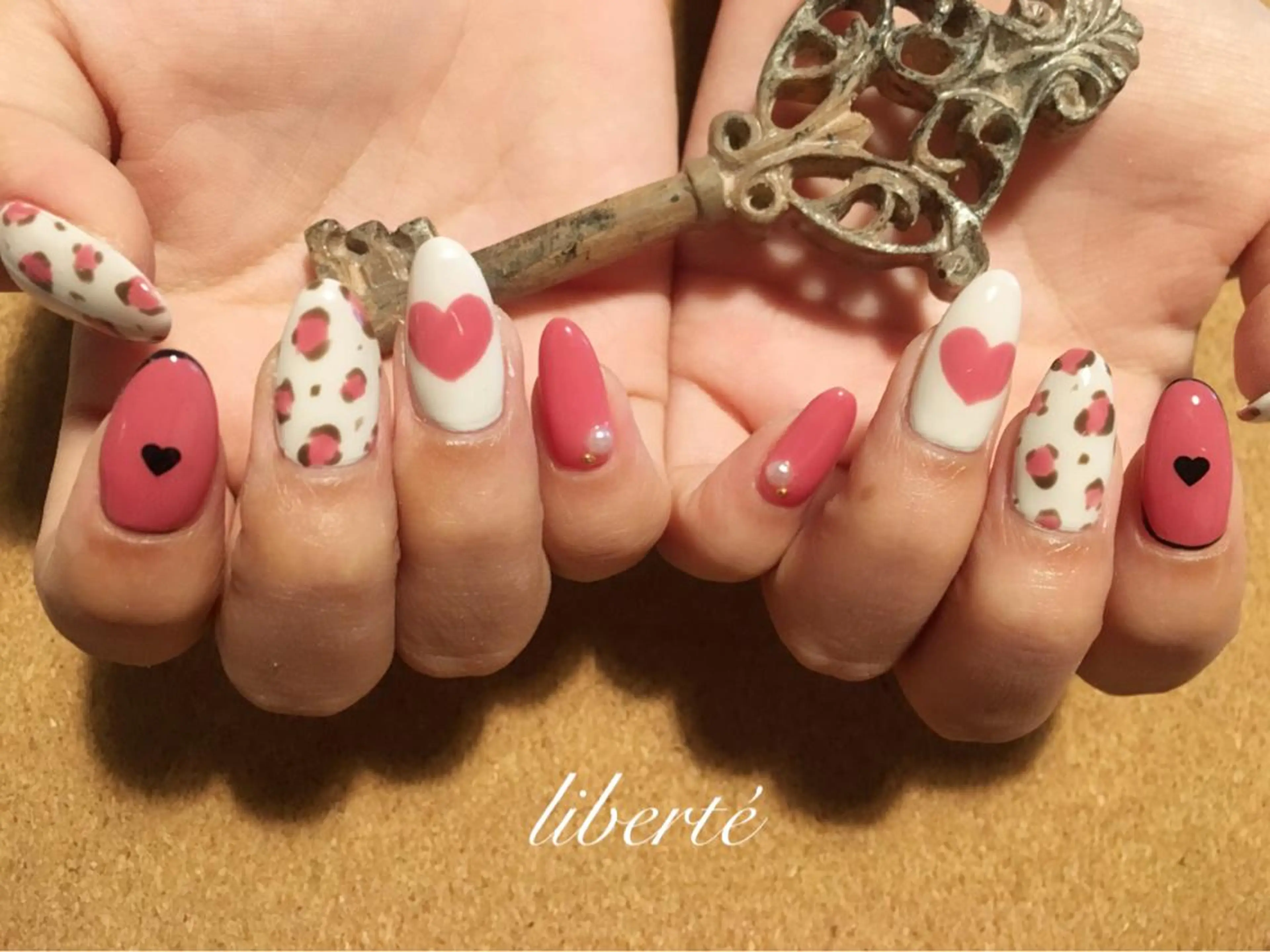 ネイル liberté (リベルテ)のネイルデザイン