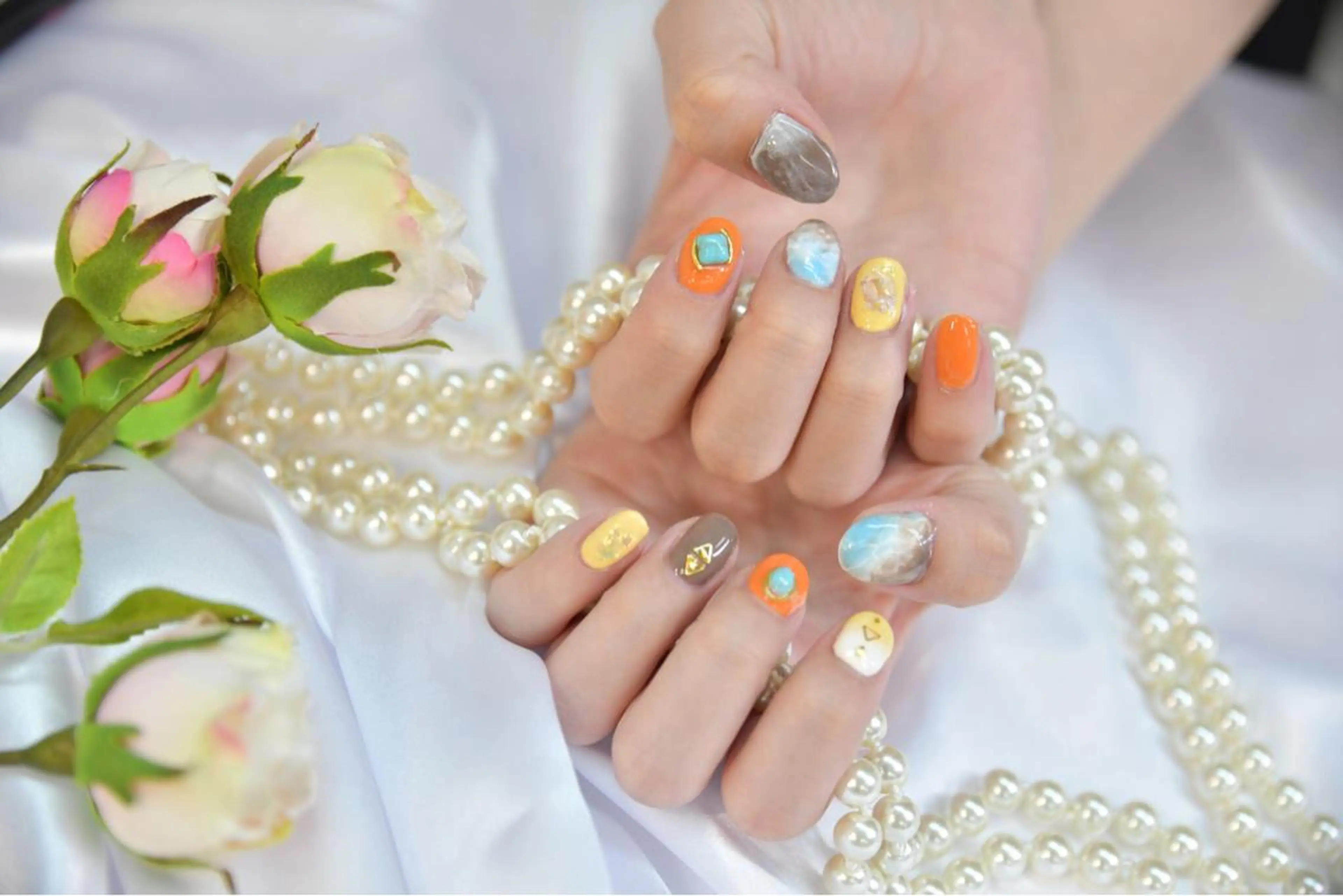 ネイル 東京セルフネイルサロン所属・M MIKIKOのネイルデザイン