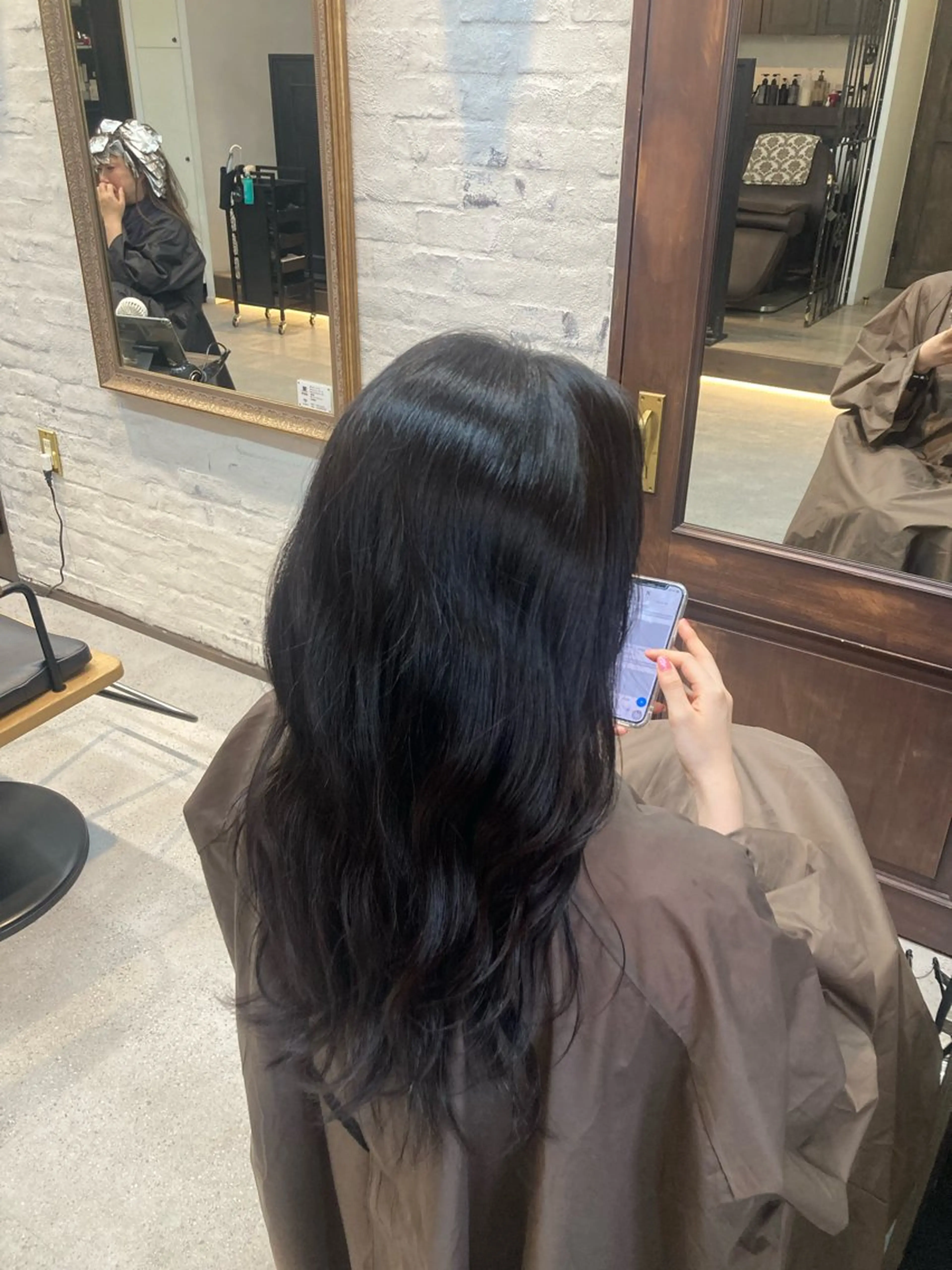 カラー 黒髪 ブルーカラー 加茂野 緑のヘアスタイル