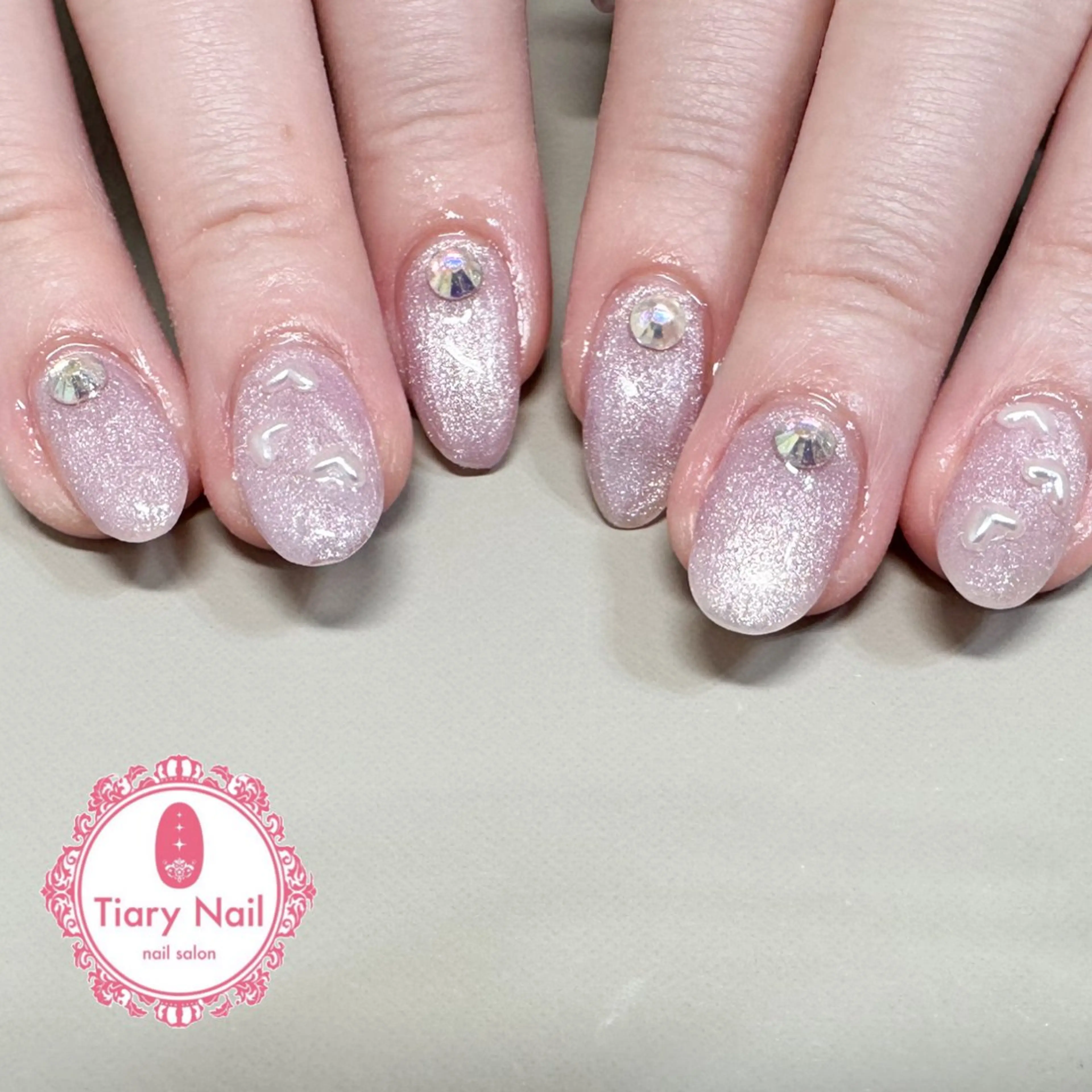 ネイル tiarynail K Kのネイルデザイン
