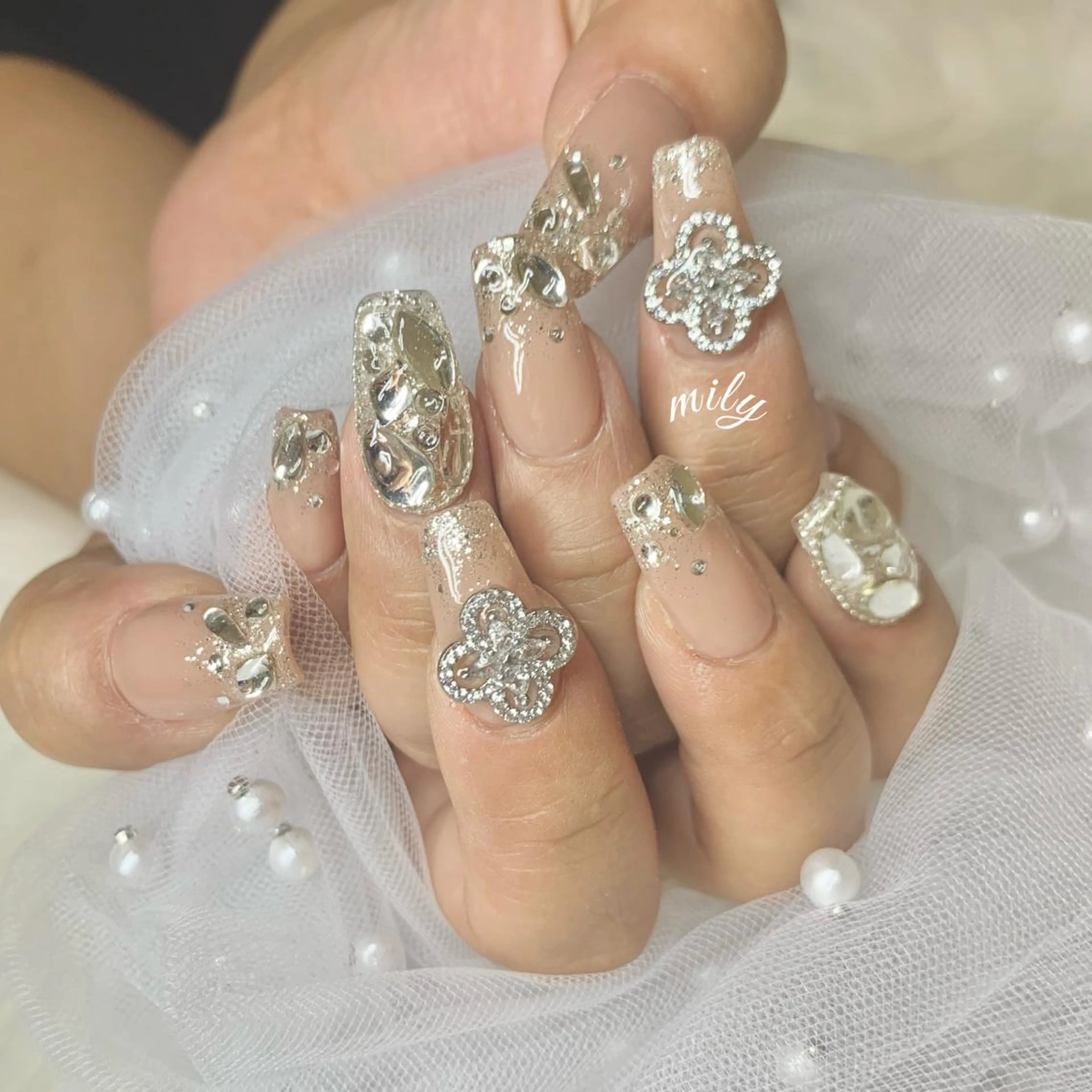 ネイル mily_harajuku所属・韓国ネイル☁️ haruna🌛のネイルデザイン