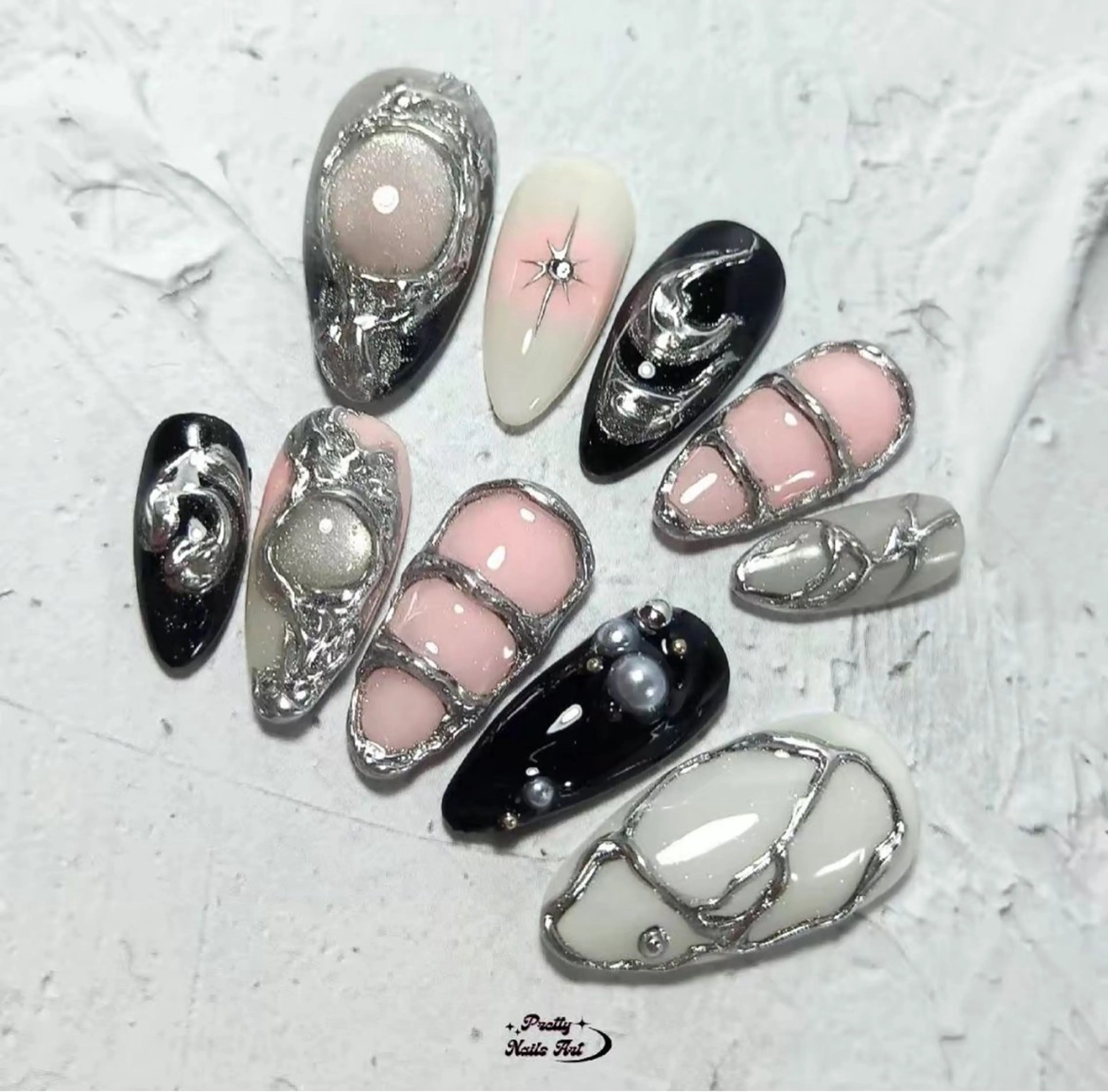 ネイル マグネットネイル ミラーネイル 冬ネイル Lee Nailsのネイルデザイン