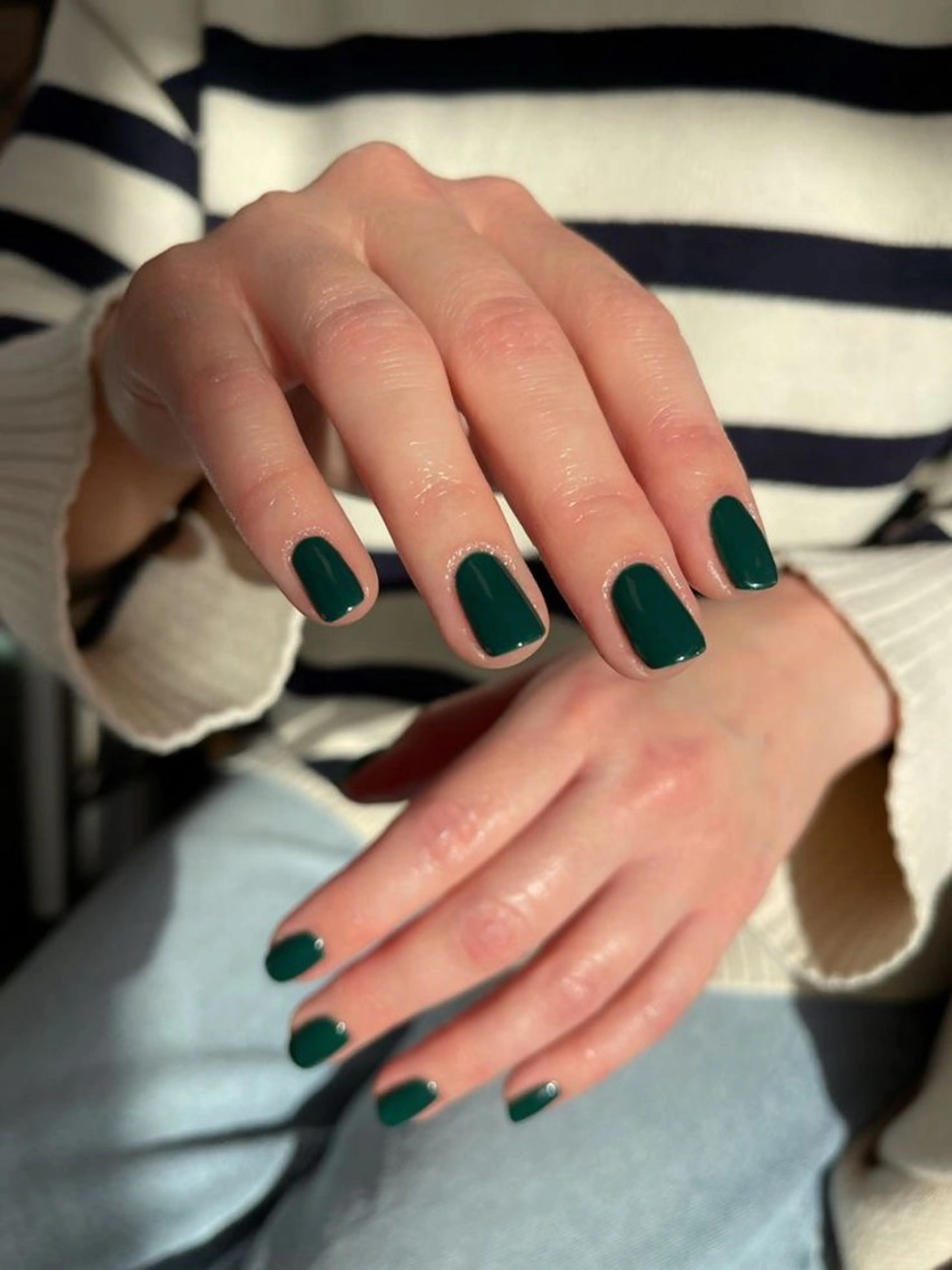 ネイル フレンチネイル 持ち込み スカルプネイル ワンホンネイル ハンドネイル 波 なみのネイルデザイン