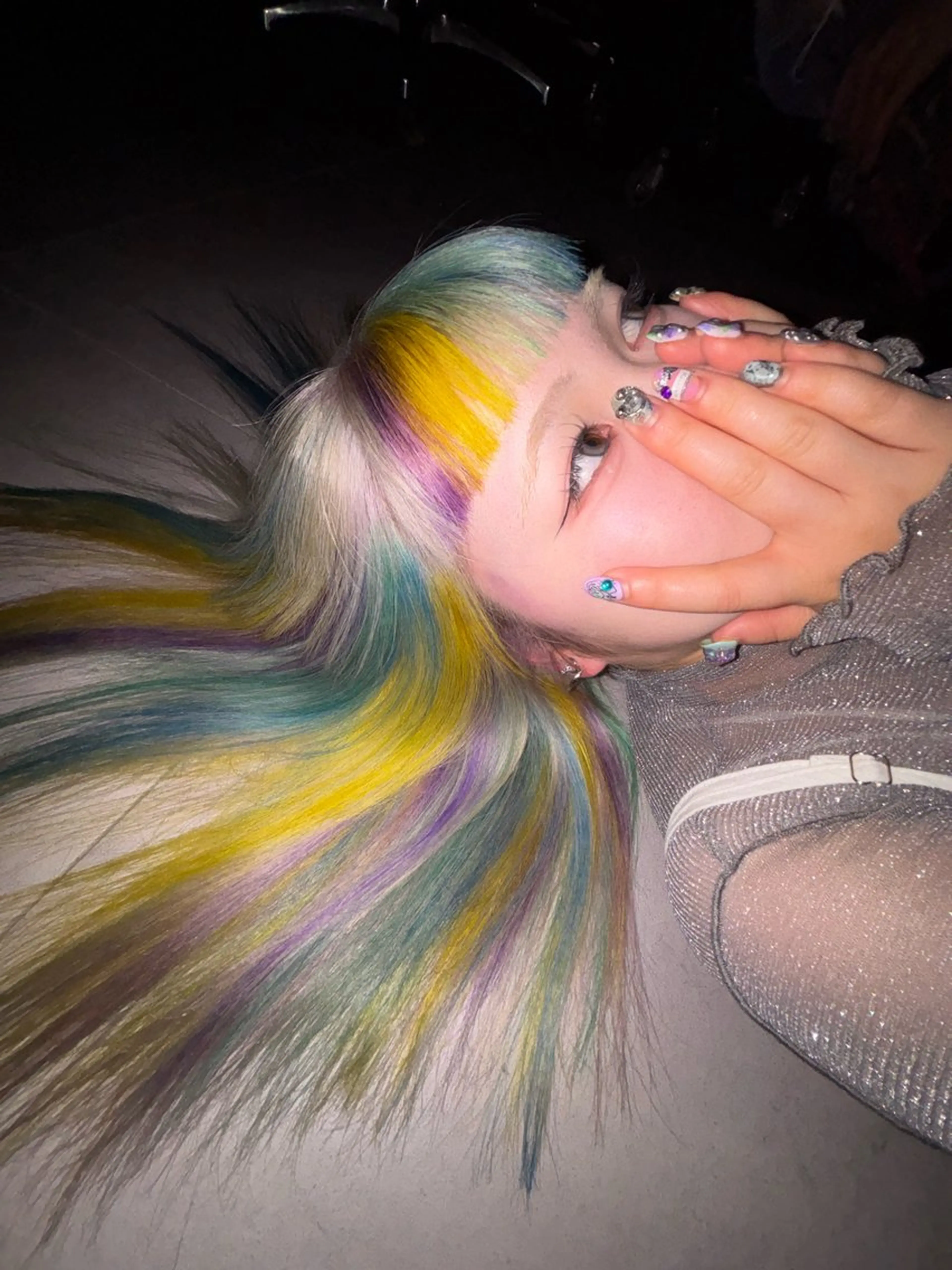 ミディアム カラー デザインカラー ユニコーンカラー ヘアカラー 名古屋／デザイン／ ブリーチ/松井亮磨のヘアスタイル