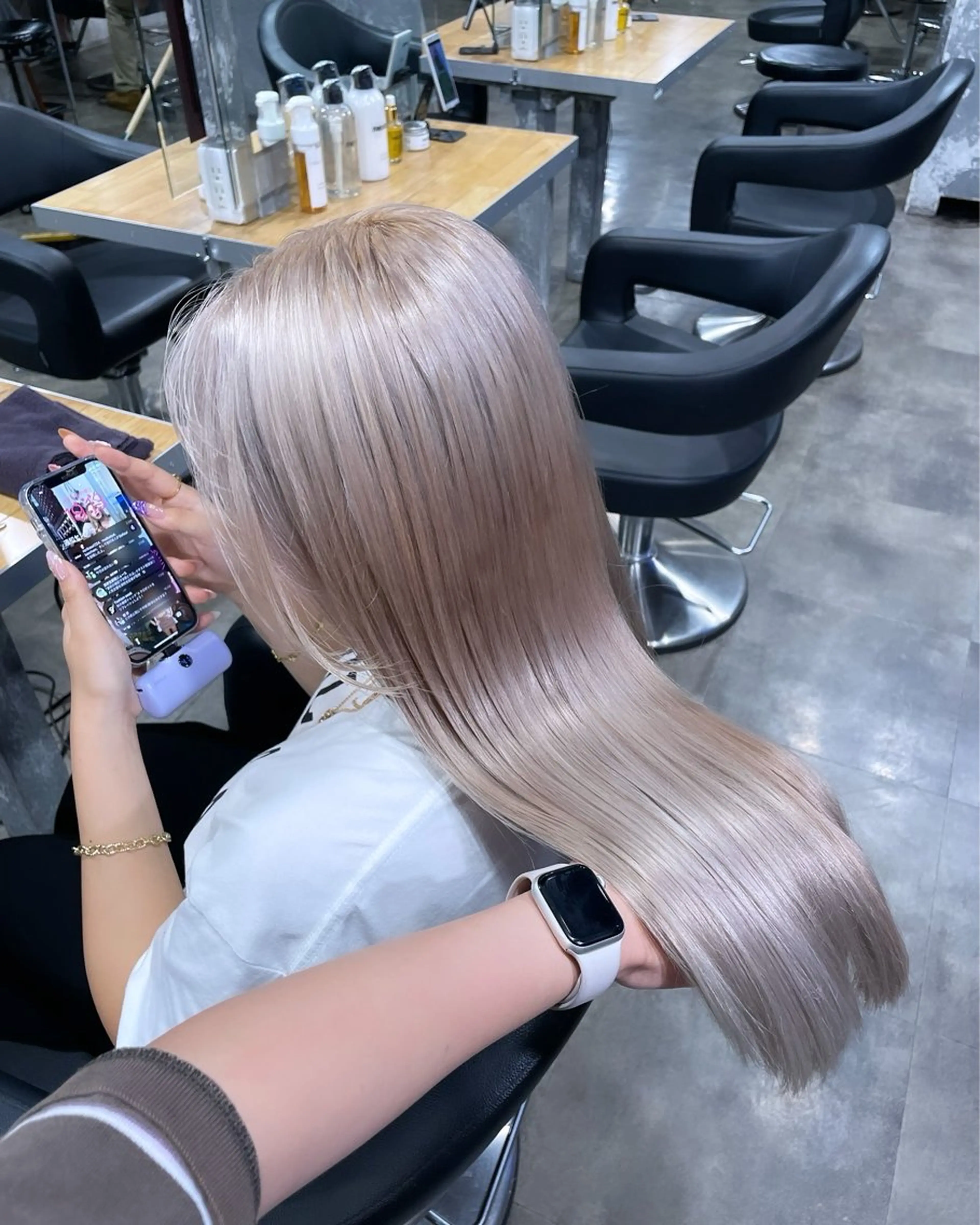 ロング カラー ヘアカラー ハイトーン 横浜💞ミオのヘアスタイル