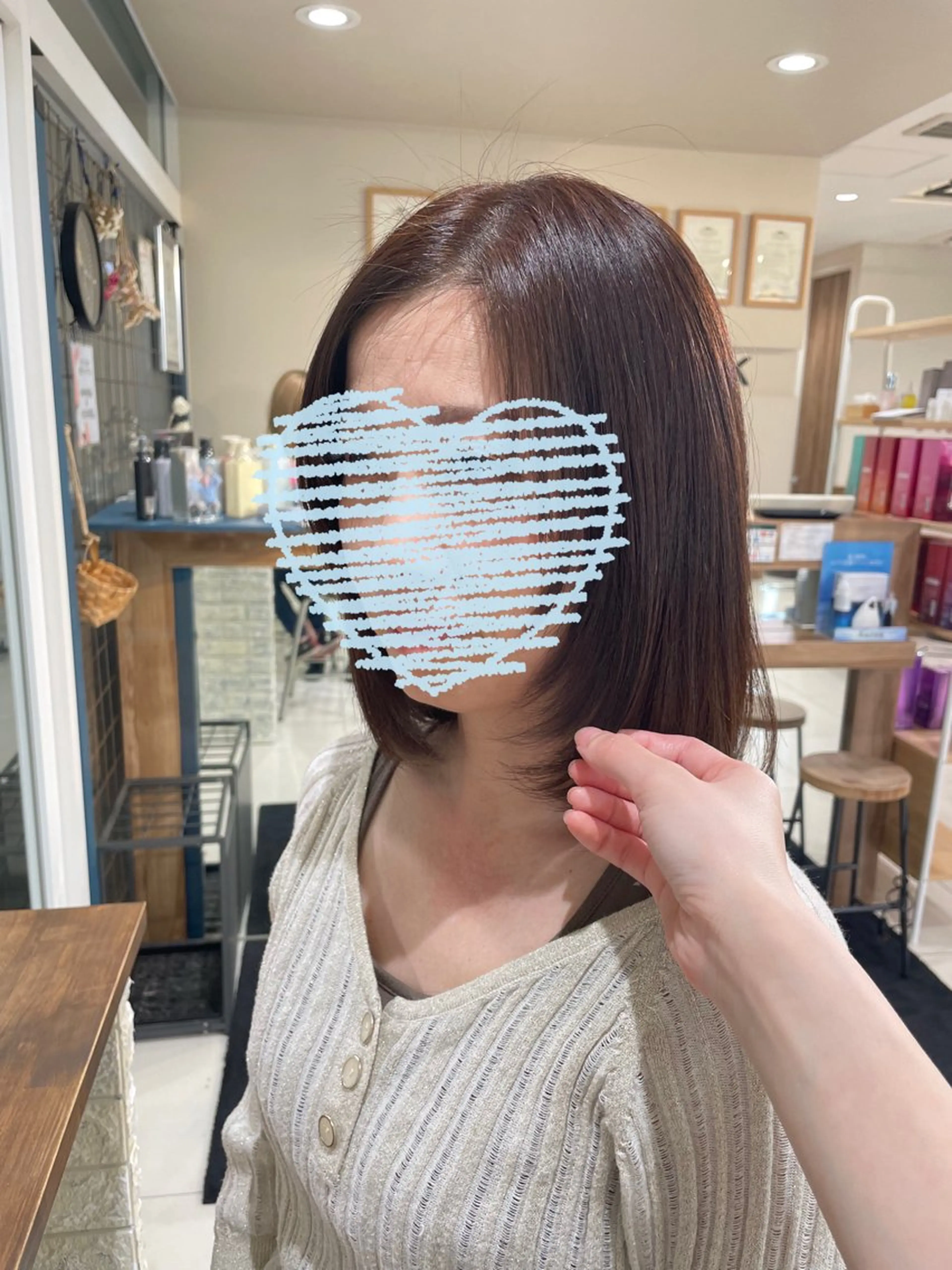 ミディアム カラー イヤリングカラー 顔周りカット シャギー ヘアカラー ♚Honoka♚ カラーモデル募集中のヘアスタイル