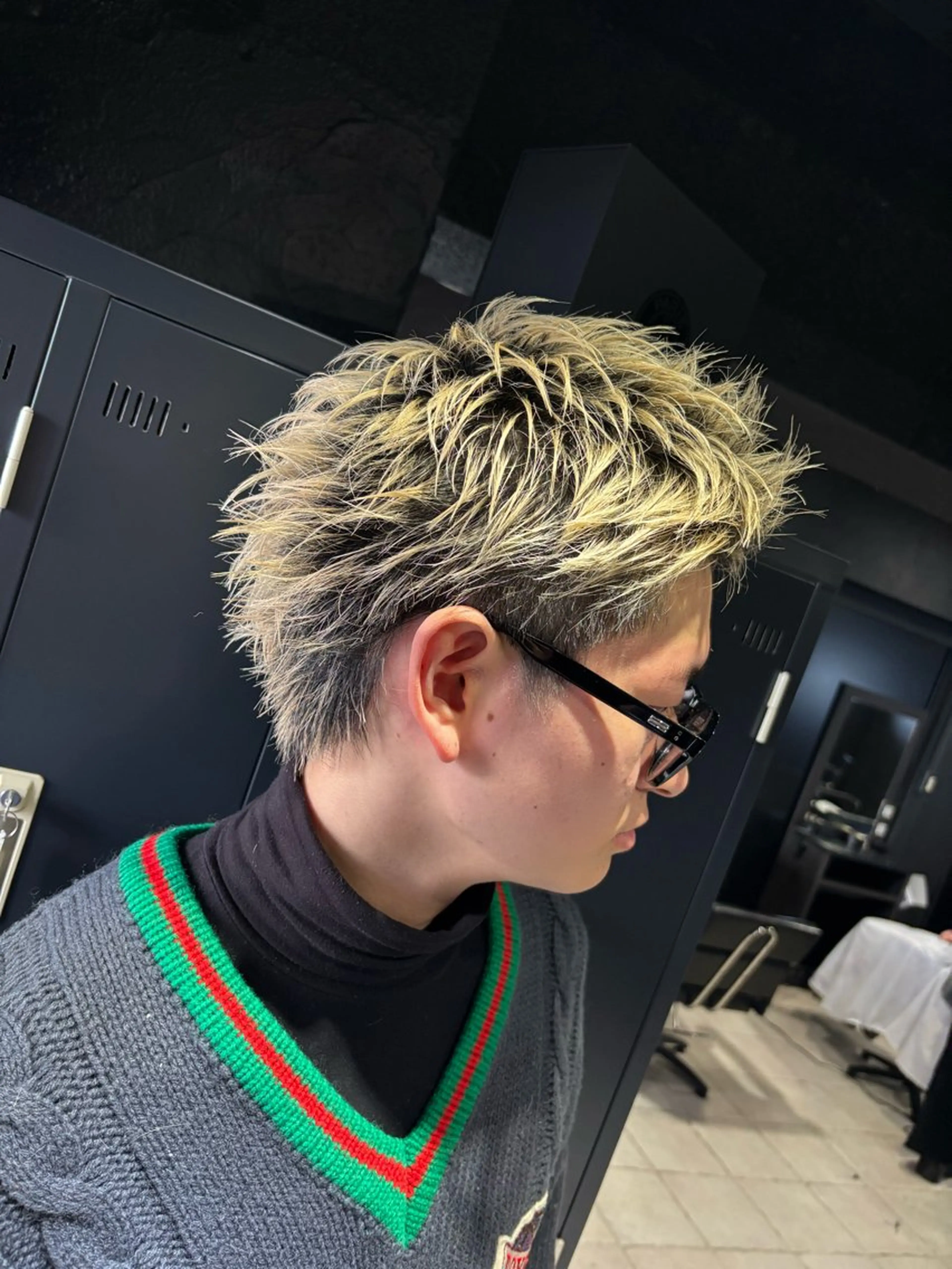 ショート メンズ 刈り上げ カット パーマ ヘアセット メンズパーマ/難波/ 心斎橋　室園亮佑のヘアスタイル