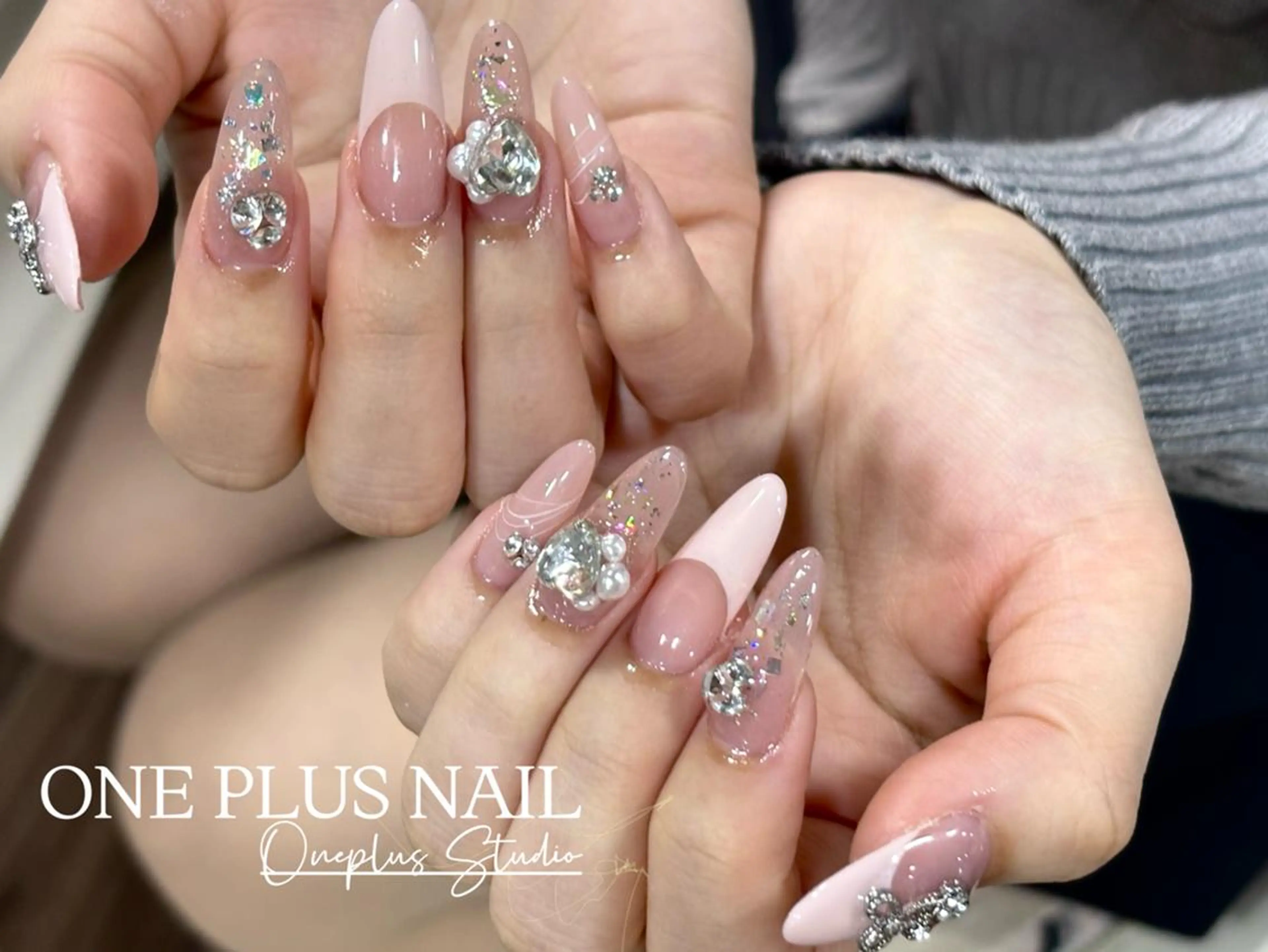 ネイル アートネイル オーロラネイル ガーリー キラキラネイル 韓国ネイル haruka 🧸のネイルデザイン