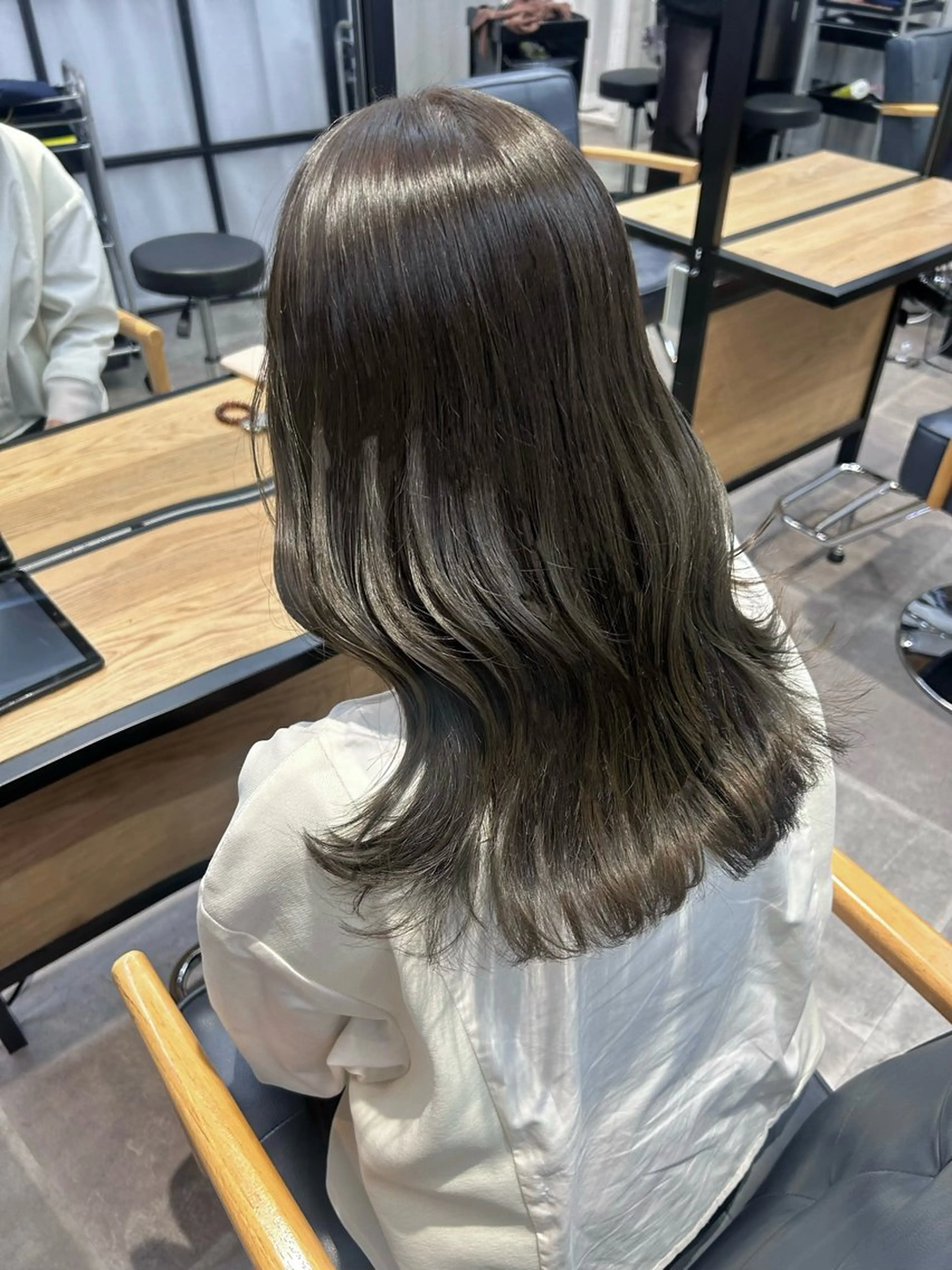 セミロング カラー 韓国×髪質改善カラー 💎hinaのヘアスタイル