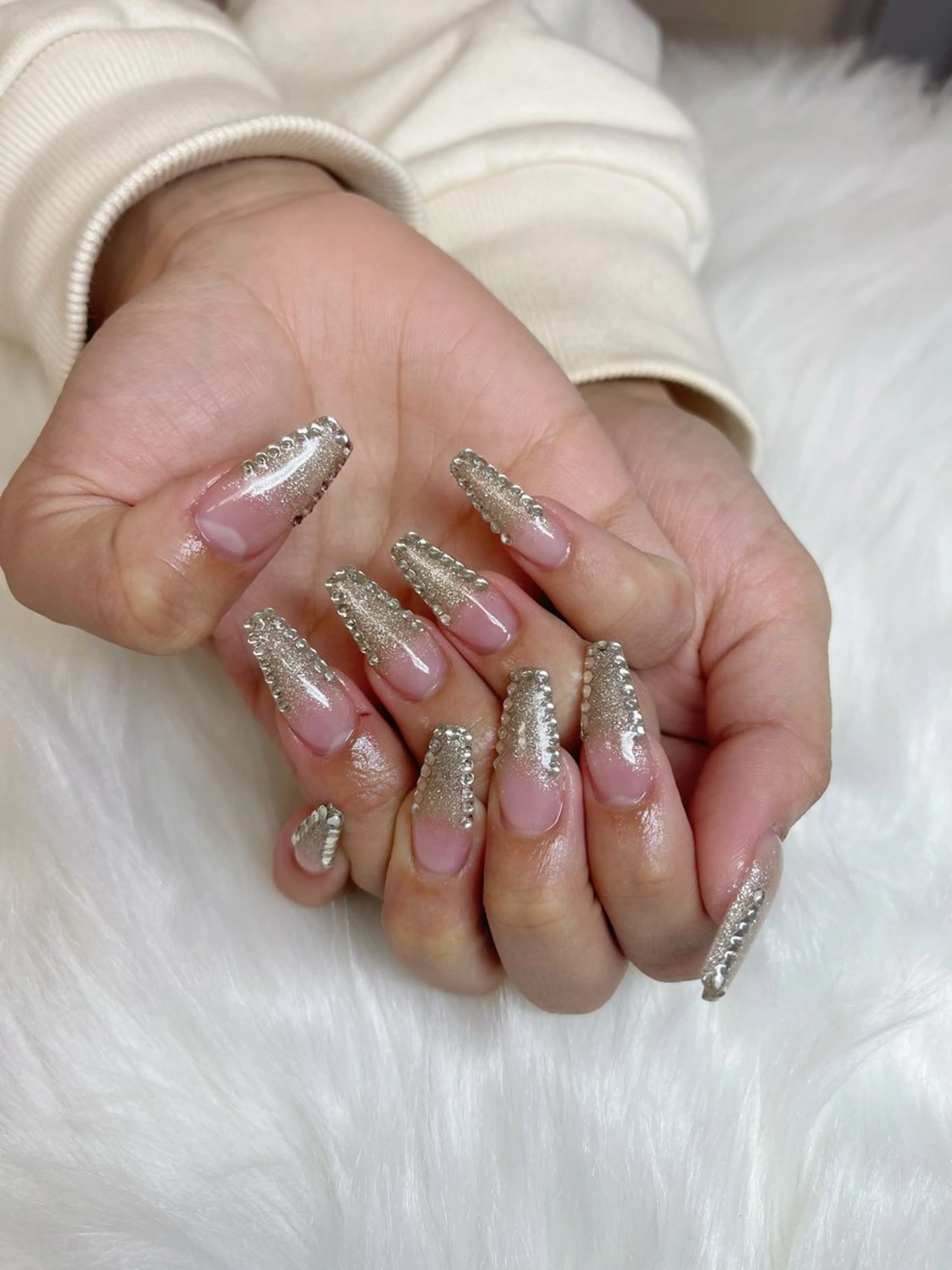 ネイル T-Rich所属・高野 沙玖良のネイルデザイン