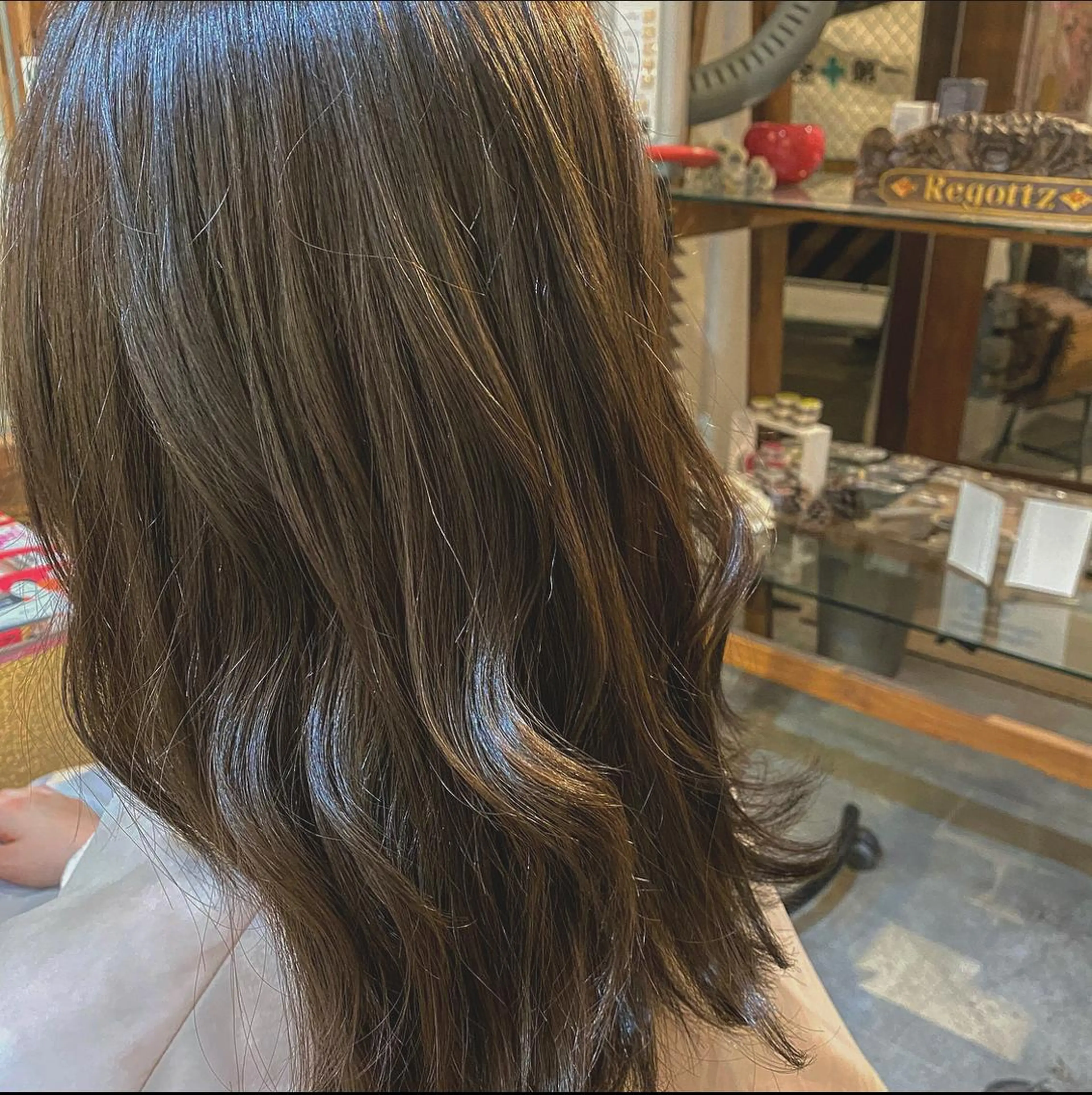 セミロング カット ヘアカラー トリートメント ヘッドスパ putri店長 和田鈴采のヘアスタイル