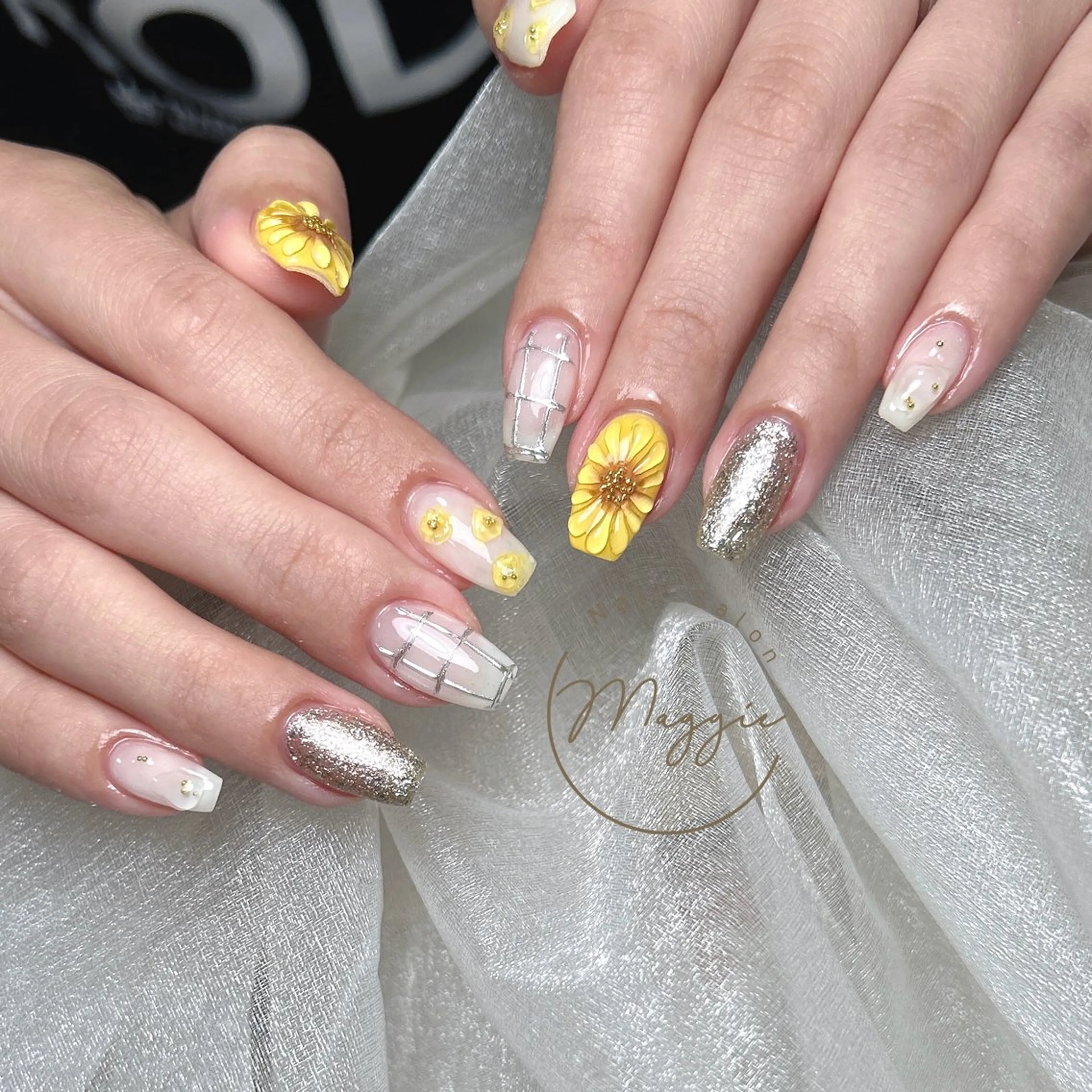 ネイル Maggie Nail🦩のネイルデザイン
