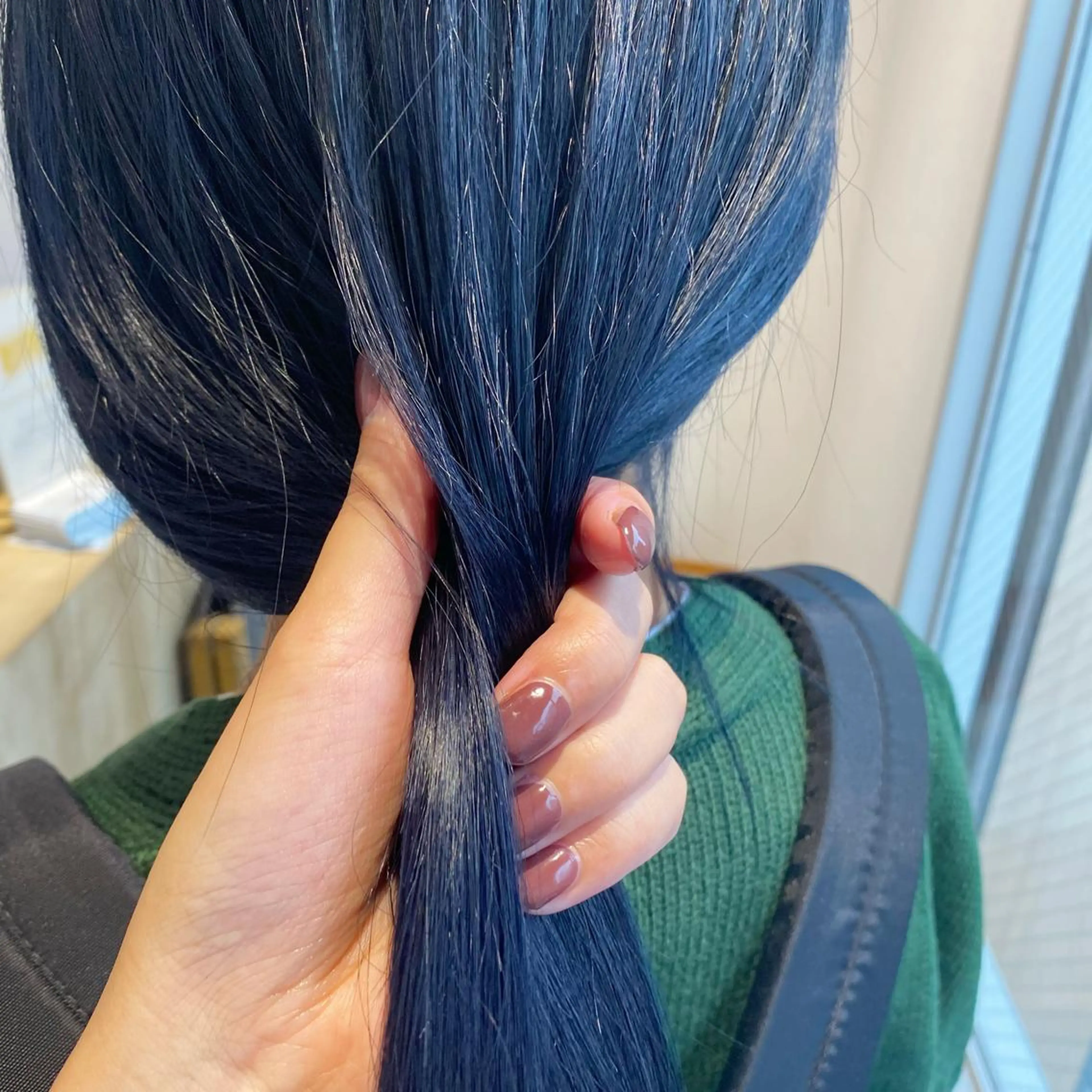 ロング カラー 黒髪 ブリーチ ブルーカラー ブルーブラック ダブルカラー カット Seymour  and    Sons所属・🌷Asuka /レイヤーカット🌷のヘアスタイル