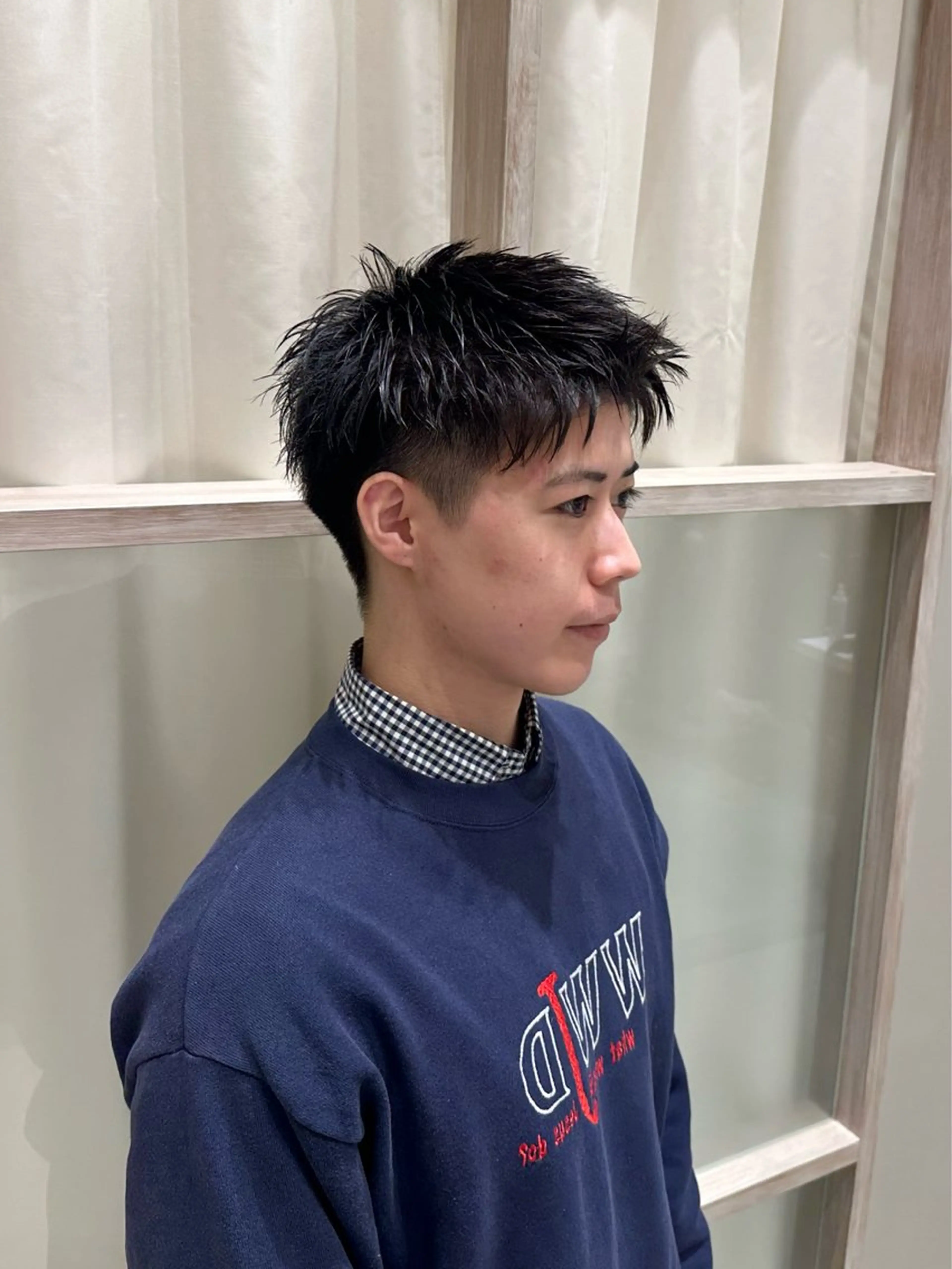 メンズ カット ヘアカラー N,SOL / 岩上 新大のヘアスタイル