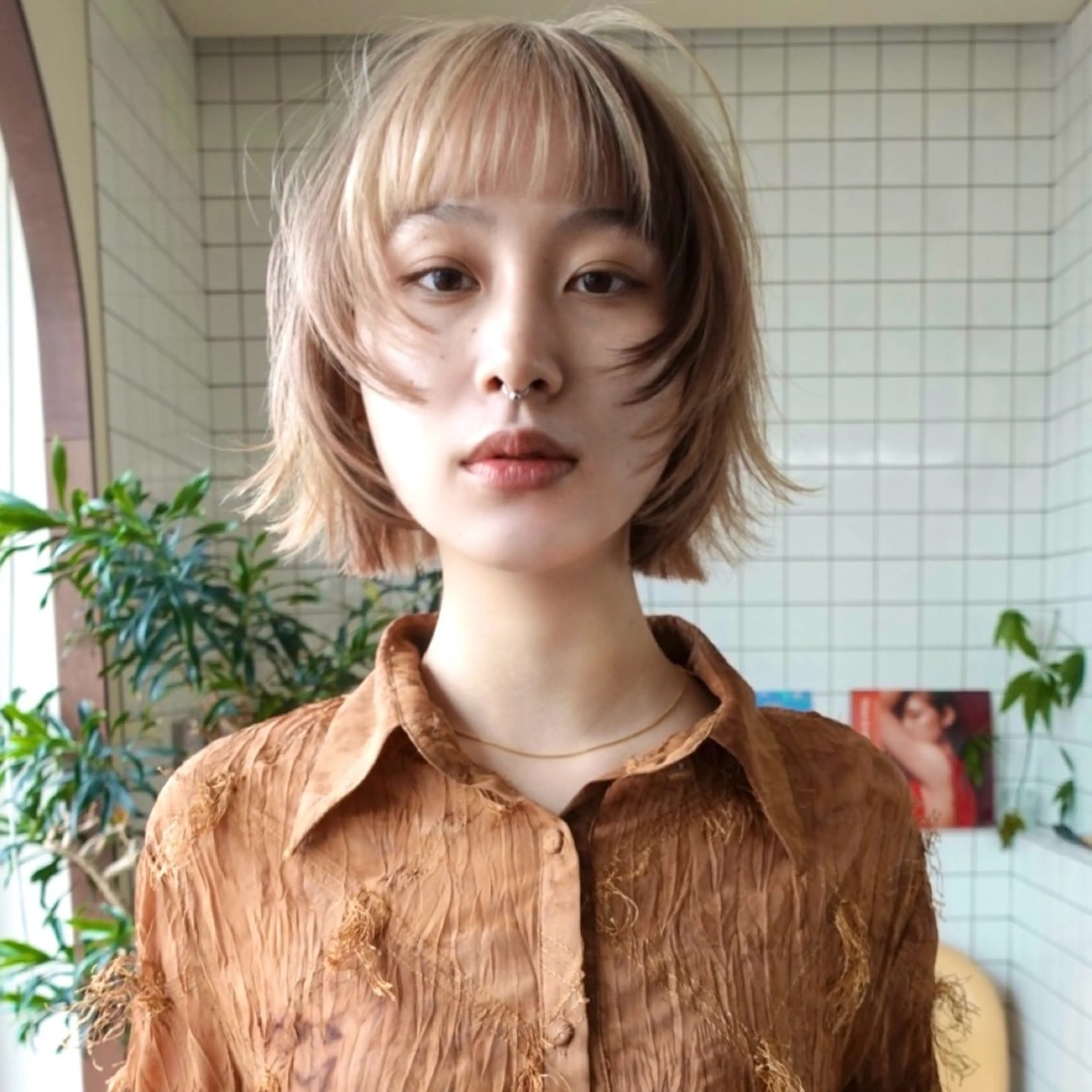 ショート カラー ボブレイヤー ブラウンカラー ナチュラルブラウン ボブ レイヤーカット カット ヘアカラー トリートメント レイヤーカット ボブ 渋谷のヘアスタイル