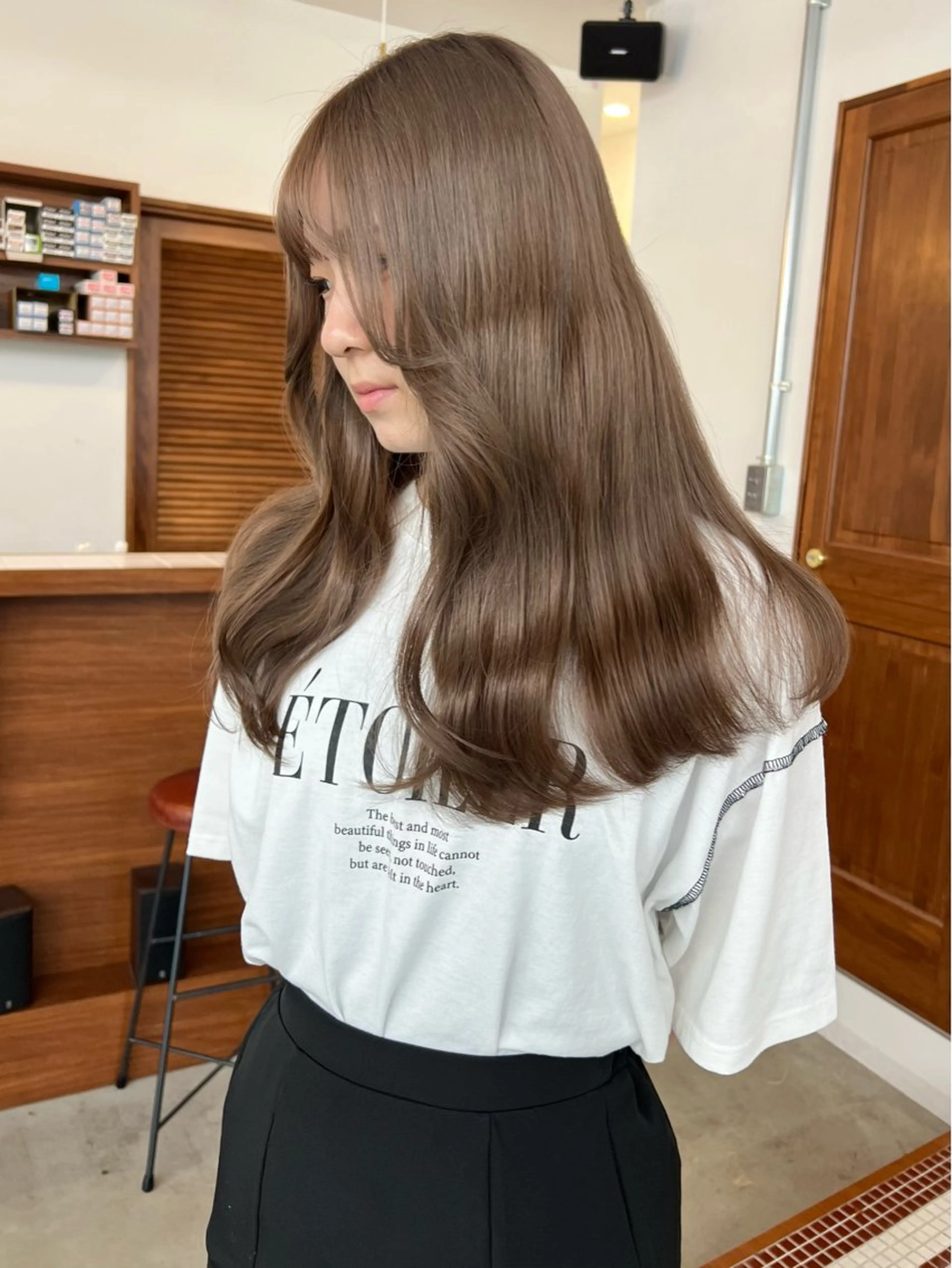 《ベージュ🐻》ダブルカラー＋トリートメント（ブリーチ1回​〜​）の写真