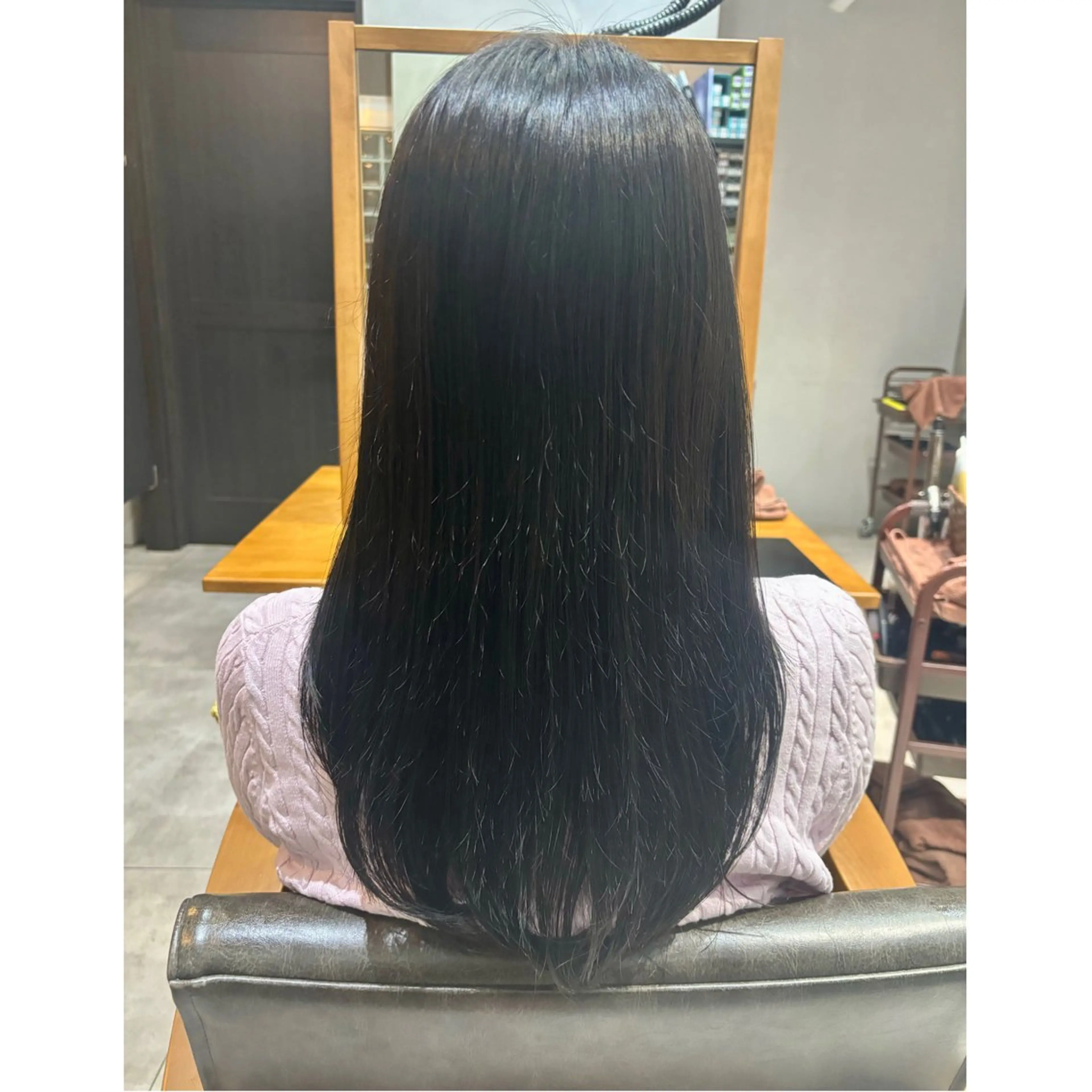 セミロング カラー MIKU ☺︎のヘアスタイル