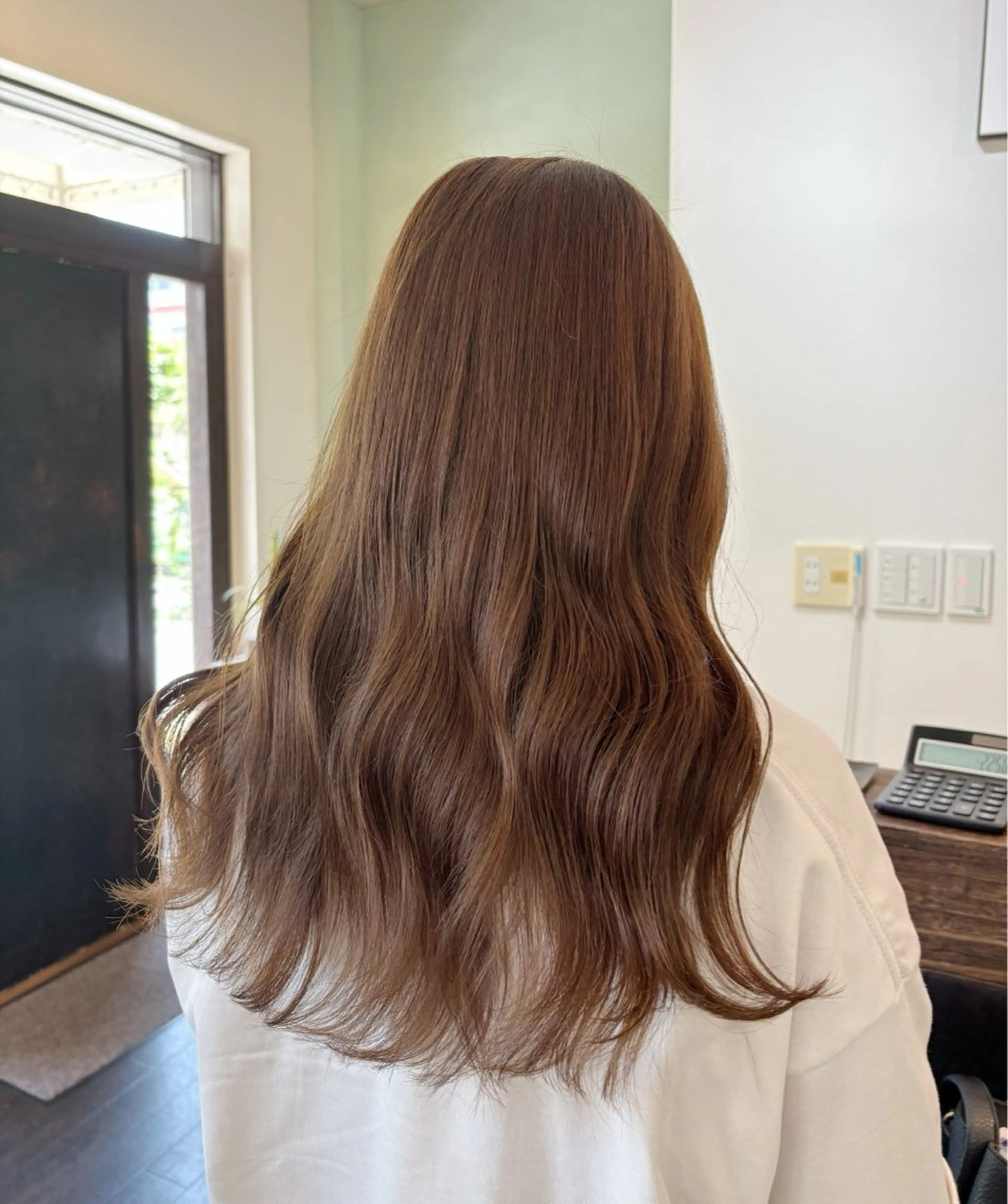 ロング カット ヘアカラー hair bulb所属・三國 栞音のヘアスタイル