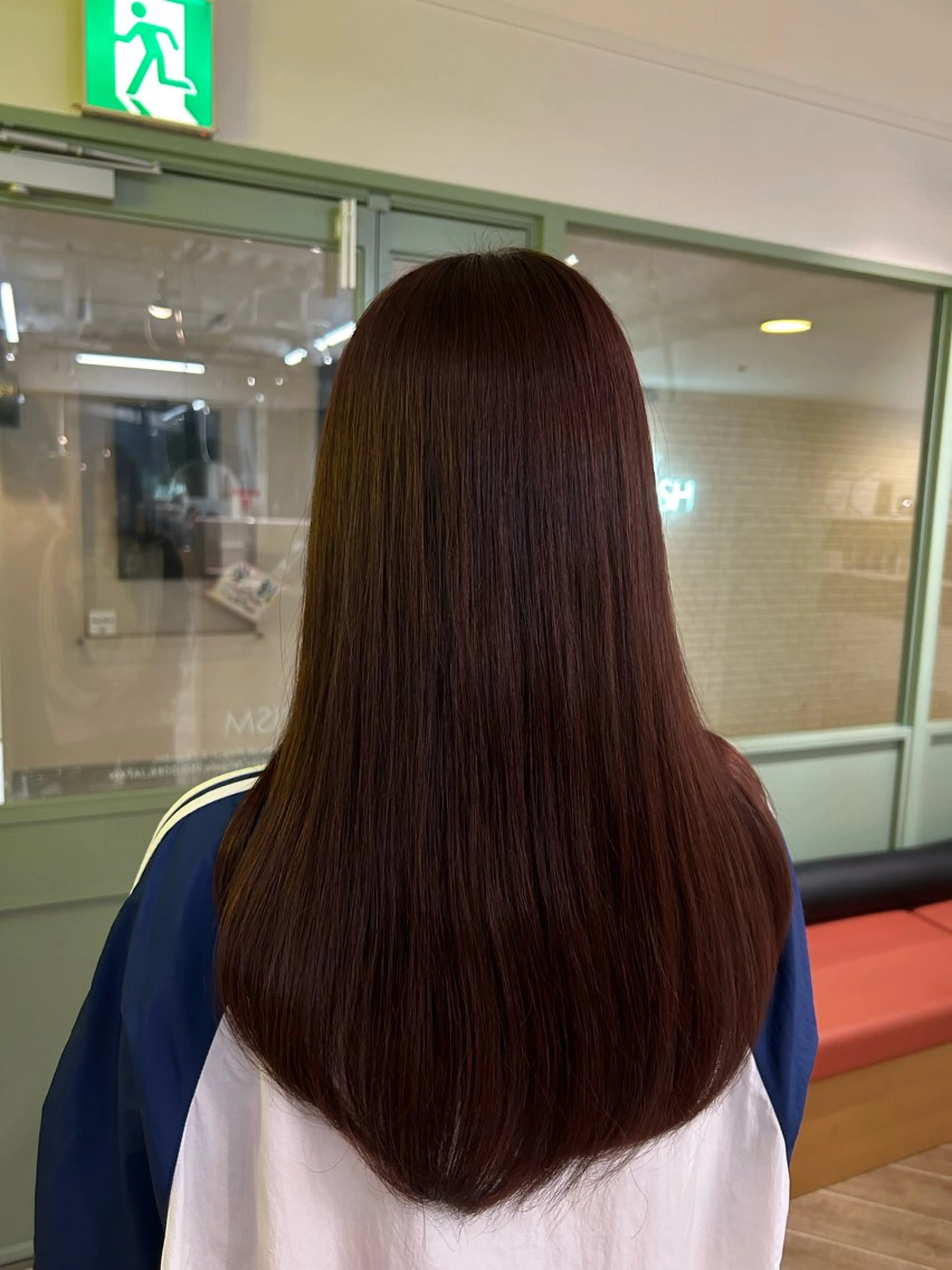 ロング カラー ヘアカラー ベージュ/ダブルカラ ー/新潟駅/青柳萌果のヘアスタイル