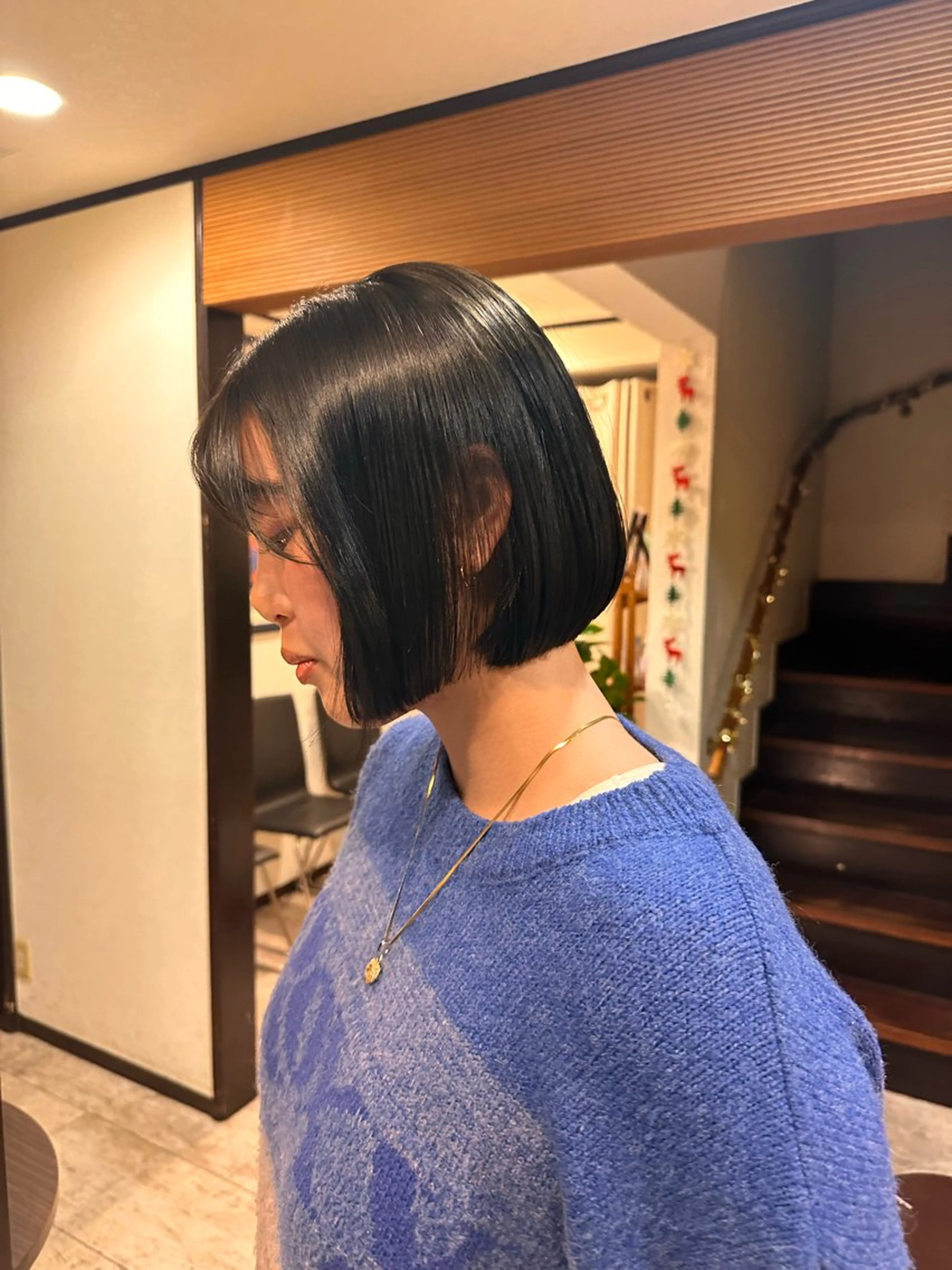 ミディアム カット 梅津 桜子のヘアスタイル