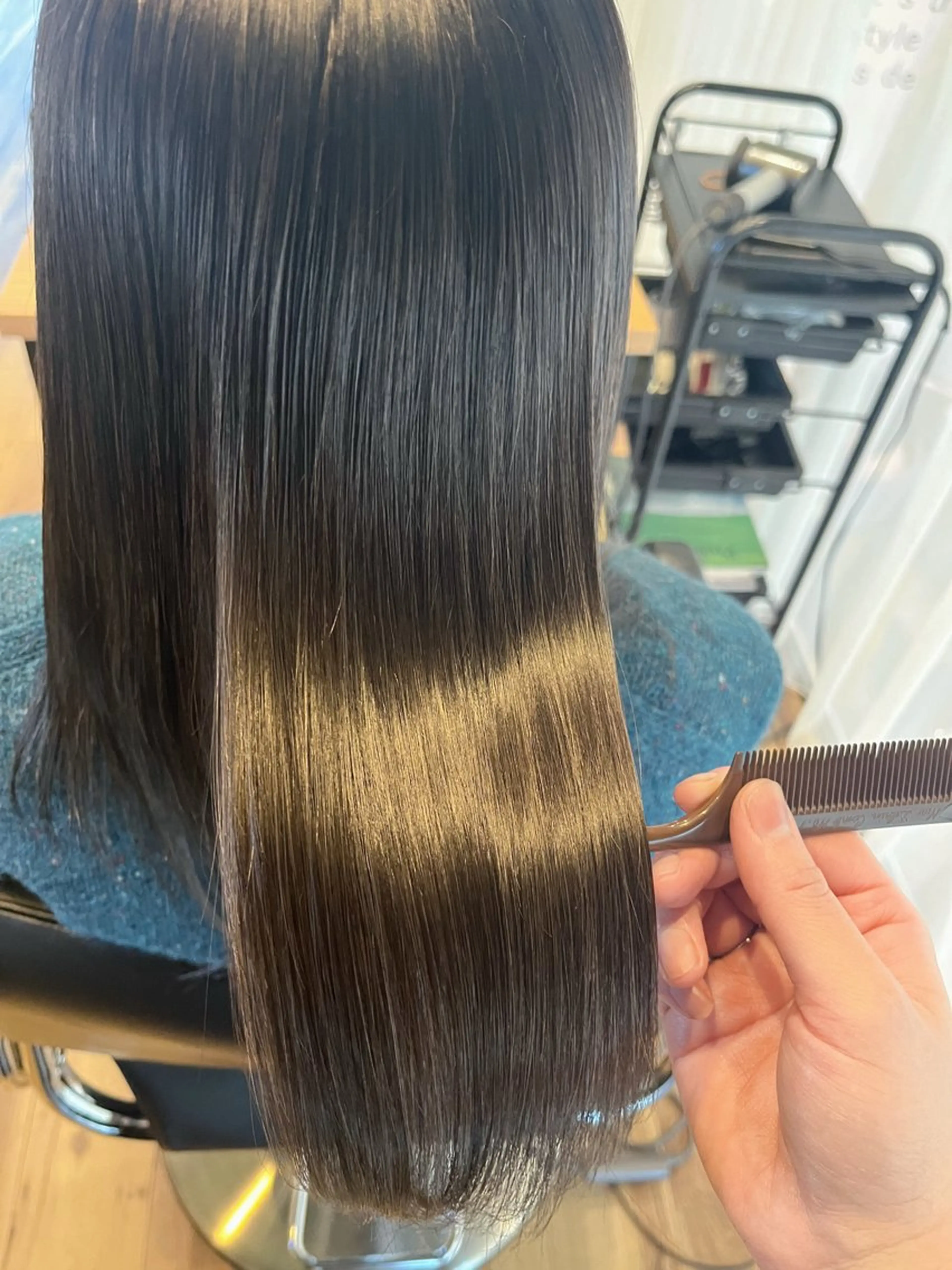 セミロング 垢抜け/イメチェン color🦩ちあきのヘアスタイル