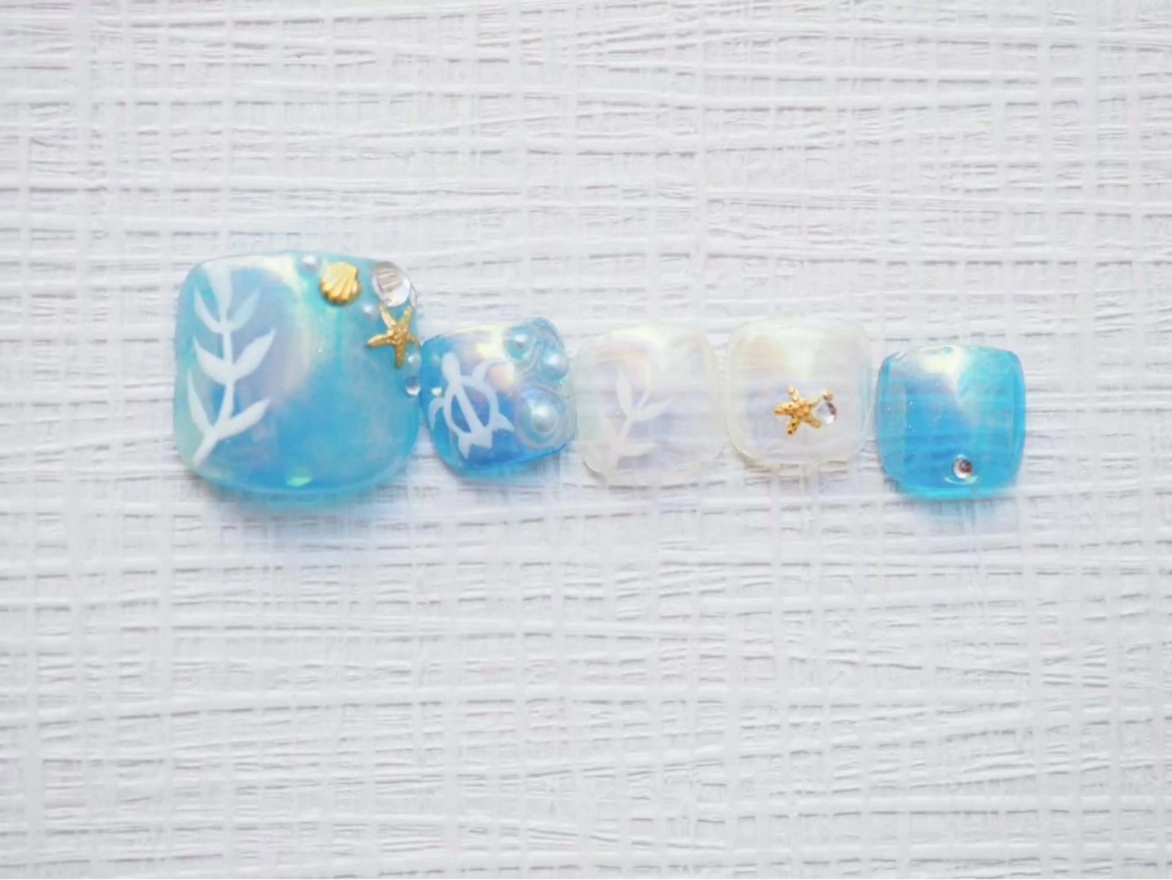 ネイル フットネイル トップネイリスト Ribbon立川店のネイルデザイン