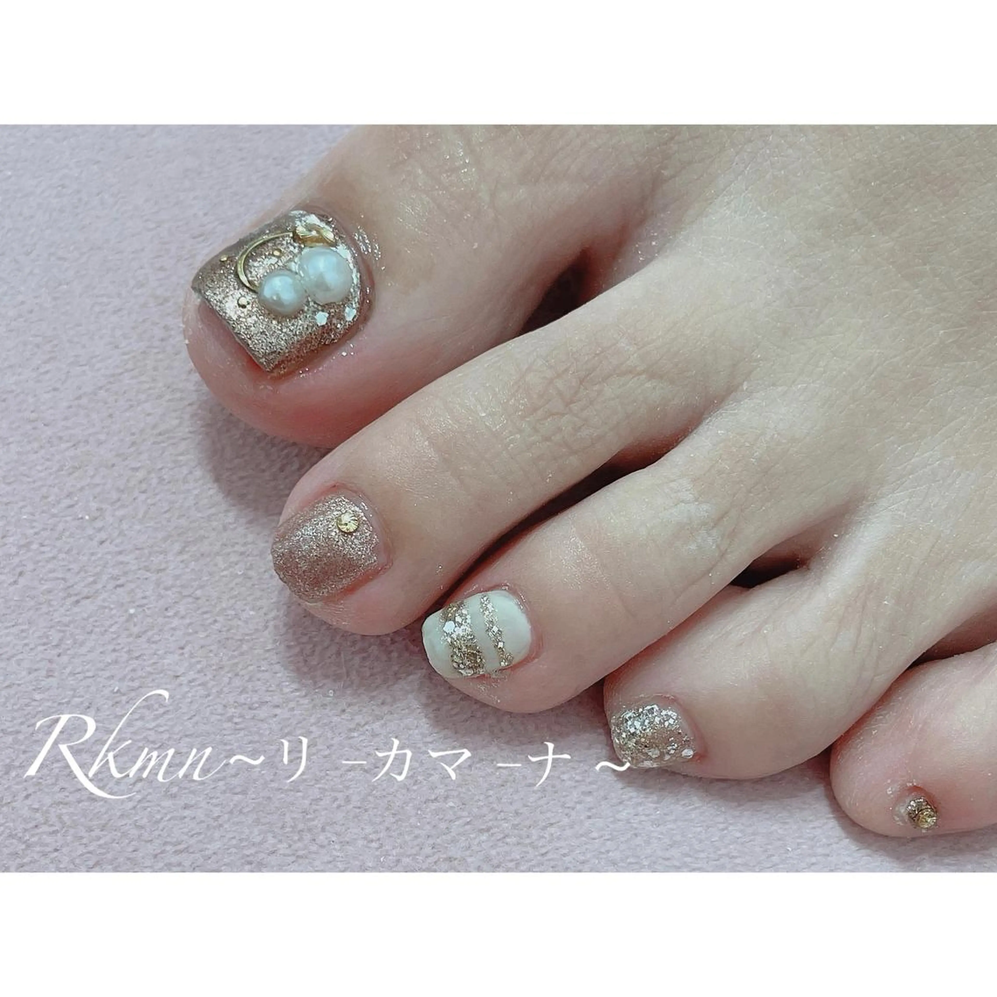 ネイル アートネイル ゴールド ラメ(グリッター) 春ネイル ハンドネイル フットネイル ハンドケア Rkmn ~リ-カマ-ナ~のネイルデザイン