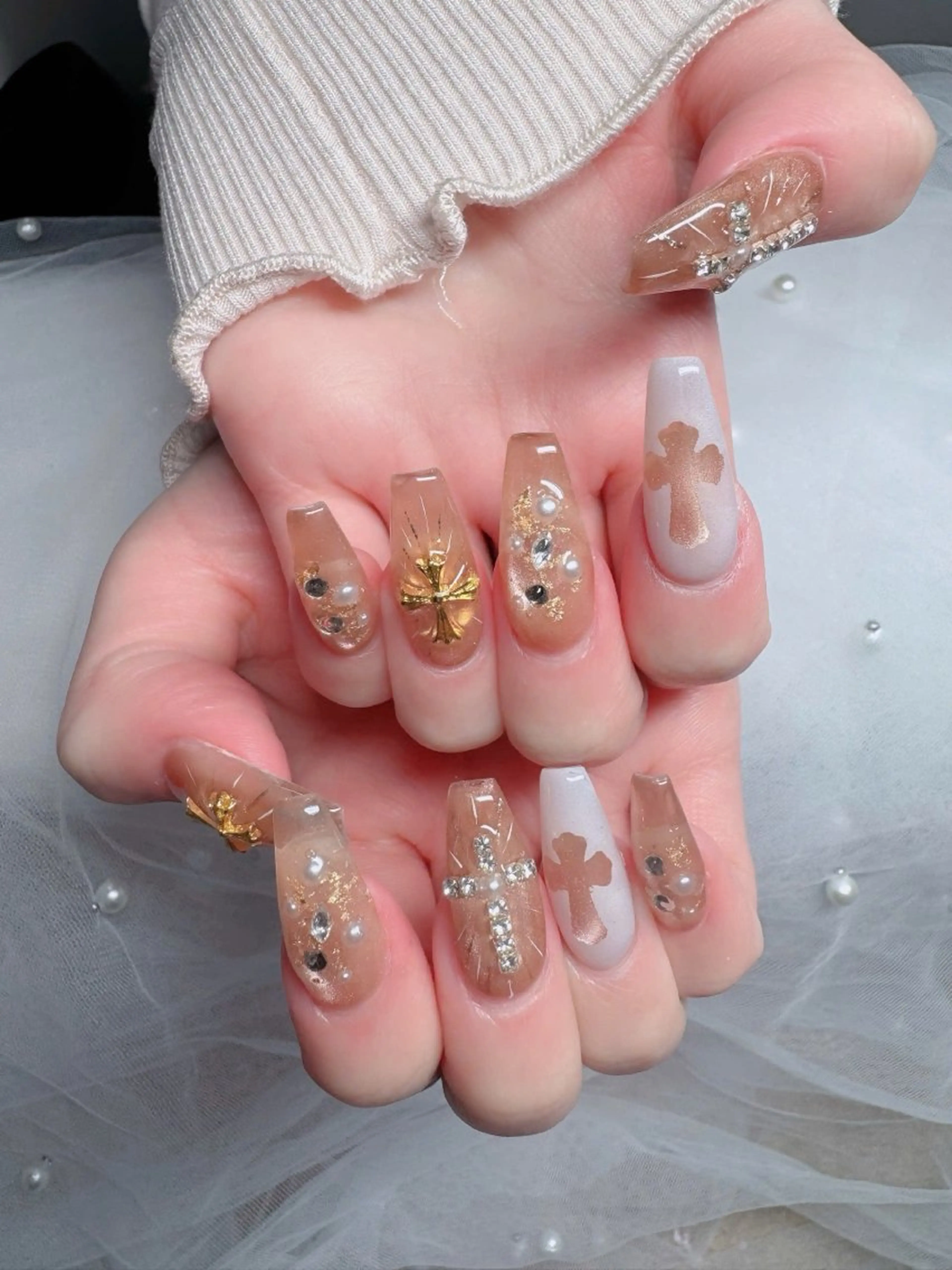 ネイル オーロラネイル フレンチネイル ジェルネイル ハロウィン 韓国ネイル ハンドネイル neco H.babynailのネイルデザイン