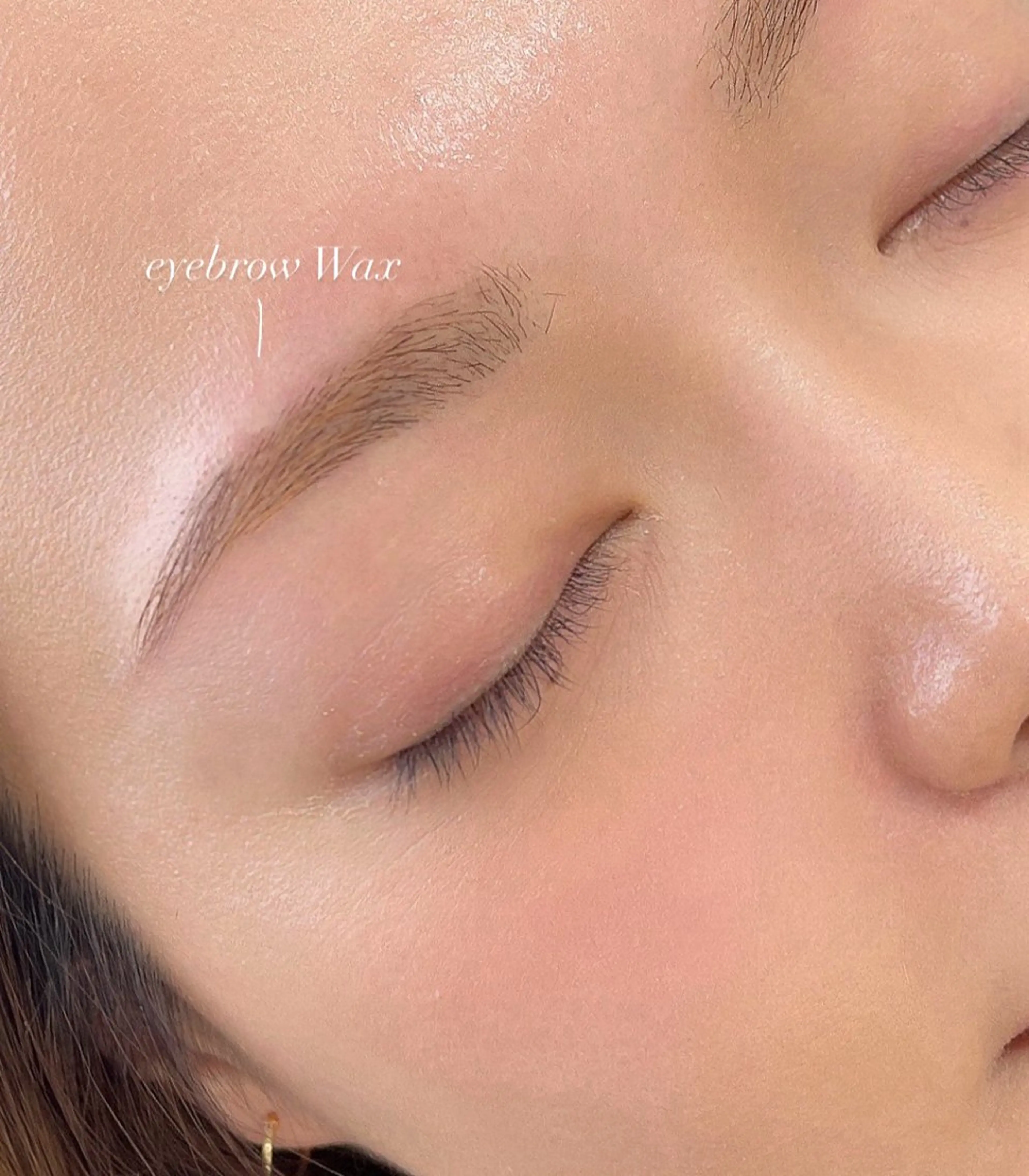 毛量調整までおまかせ◎美眉ワックスデザイン+間引きの写真