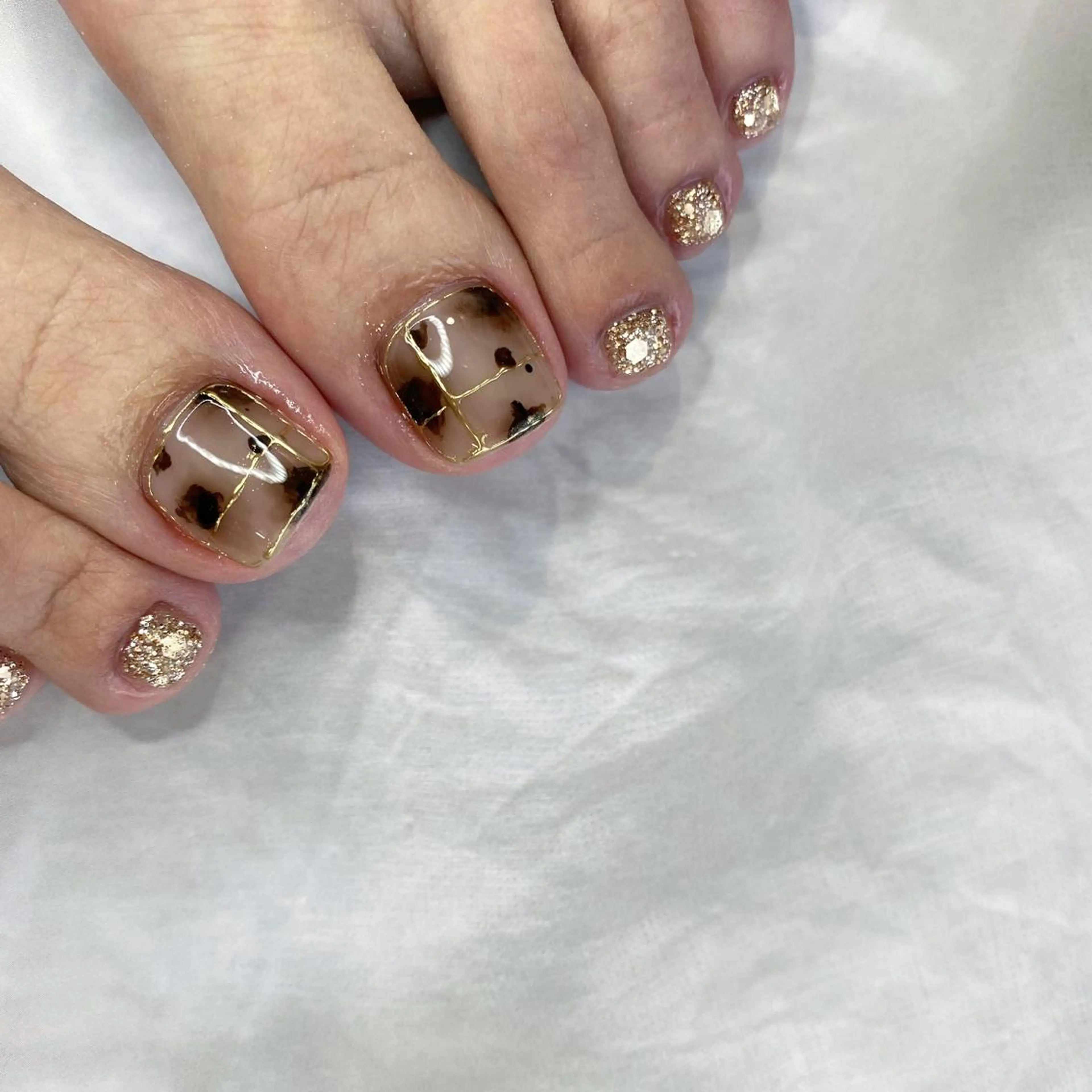 [初回限定]マニキュアジェル(1本につき1色可能)＋親指アート  オフ込み🧡の写真