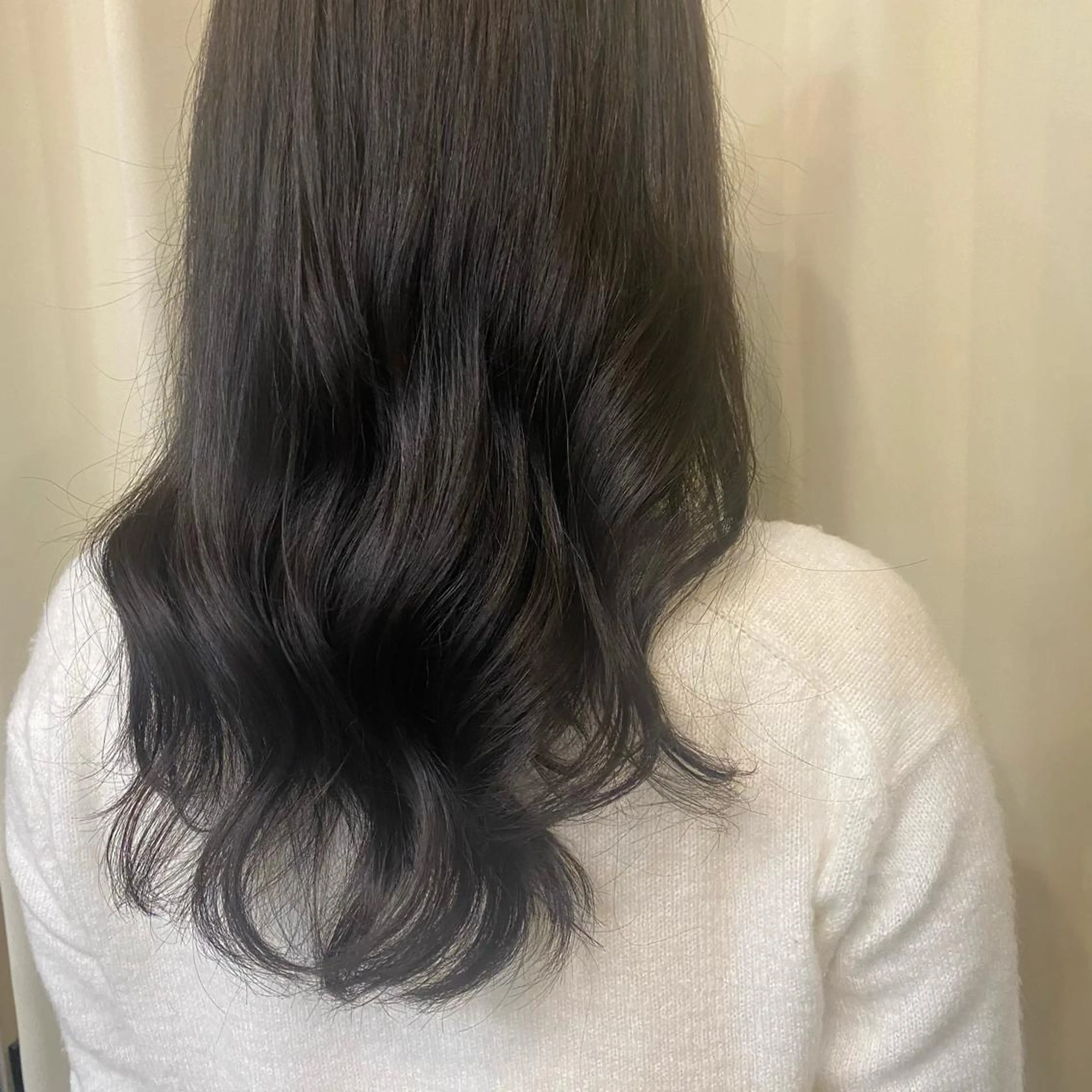カラー グレージュ 藤原 侑香のヘアスタイル