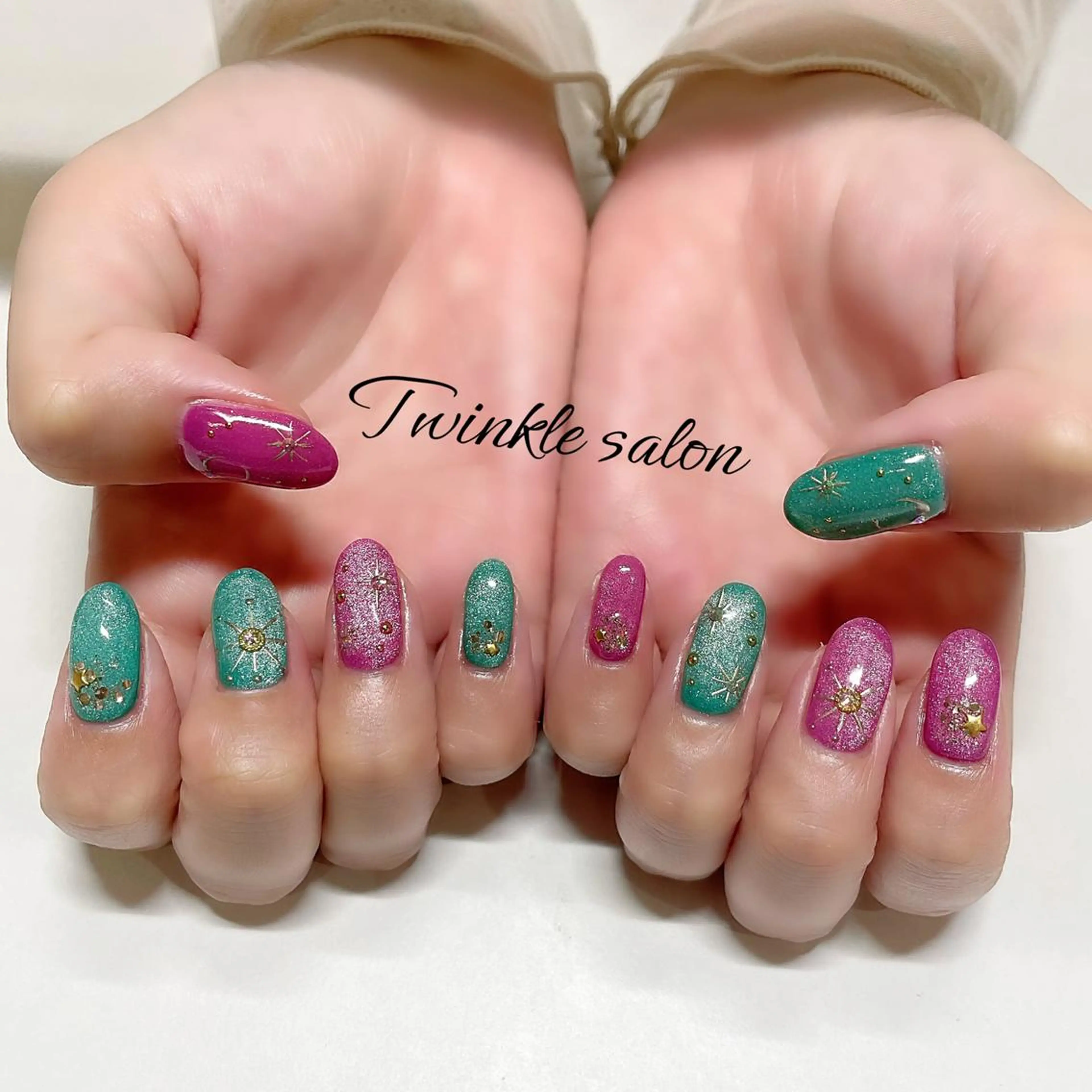 ネイル ハンドネイル ハンドケア 中井 綾香の眉毛・アイブロウイメージ