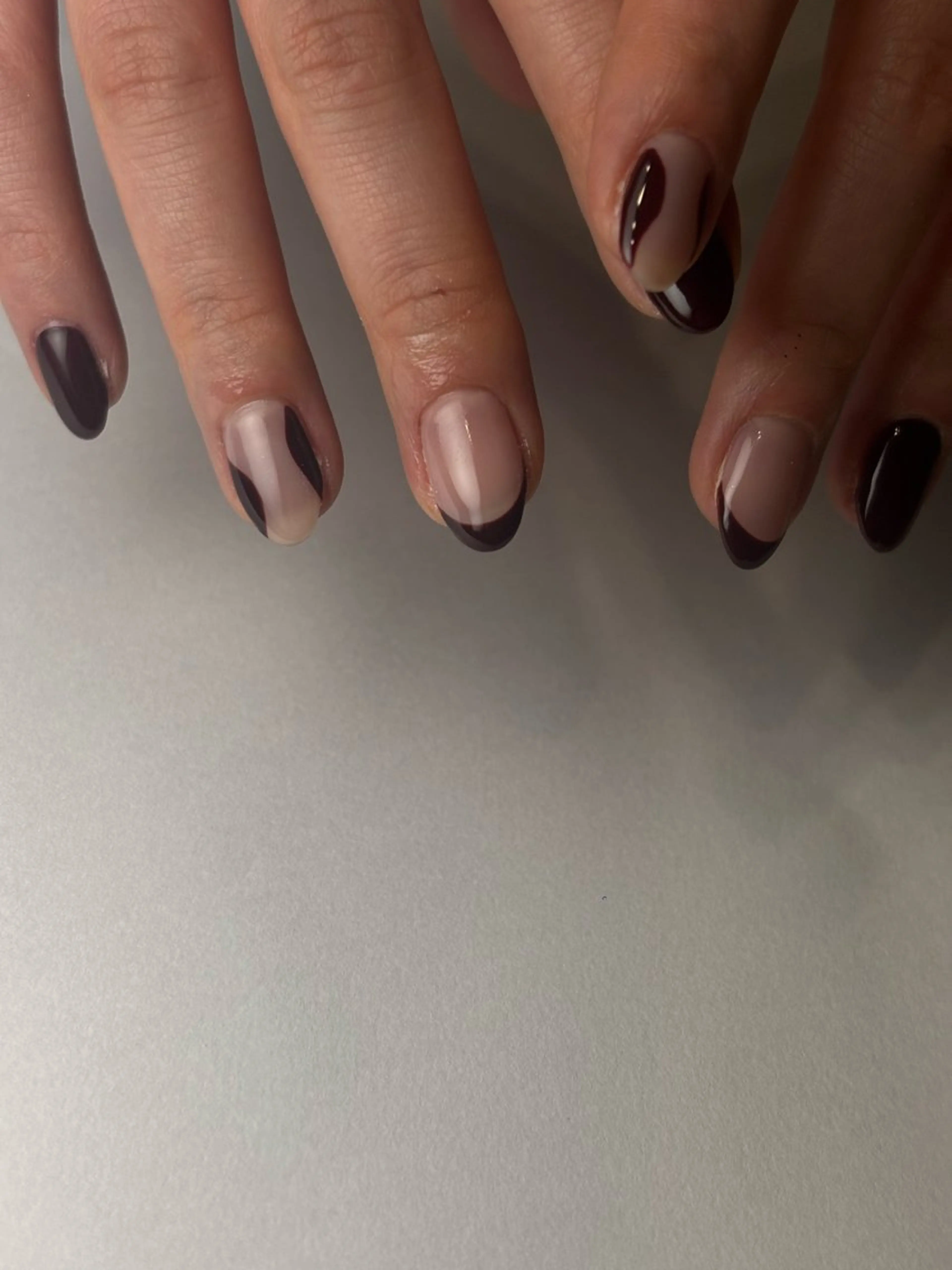 ネイル ハンドネイル sea nail所属・nailist 手描き🌼ニュアンスのネイルデザイン