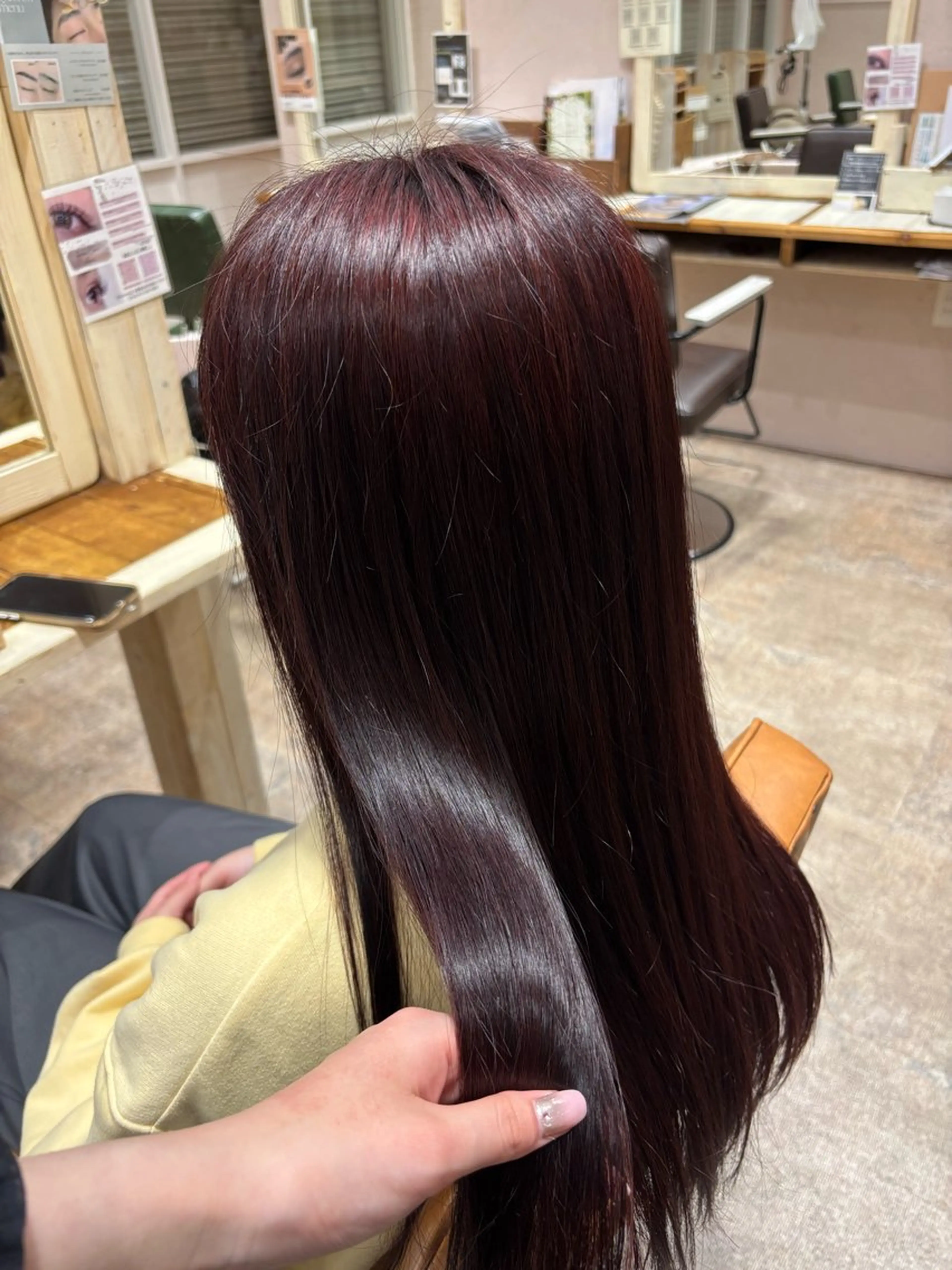 ロング ヘアカラー 森 明日希のヘアスタイル