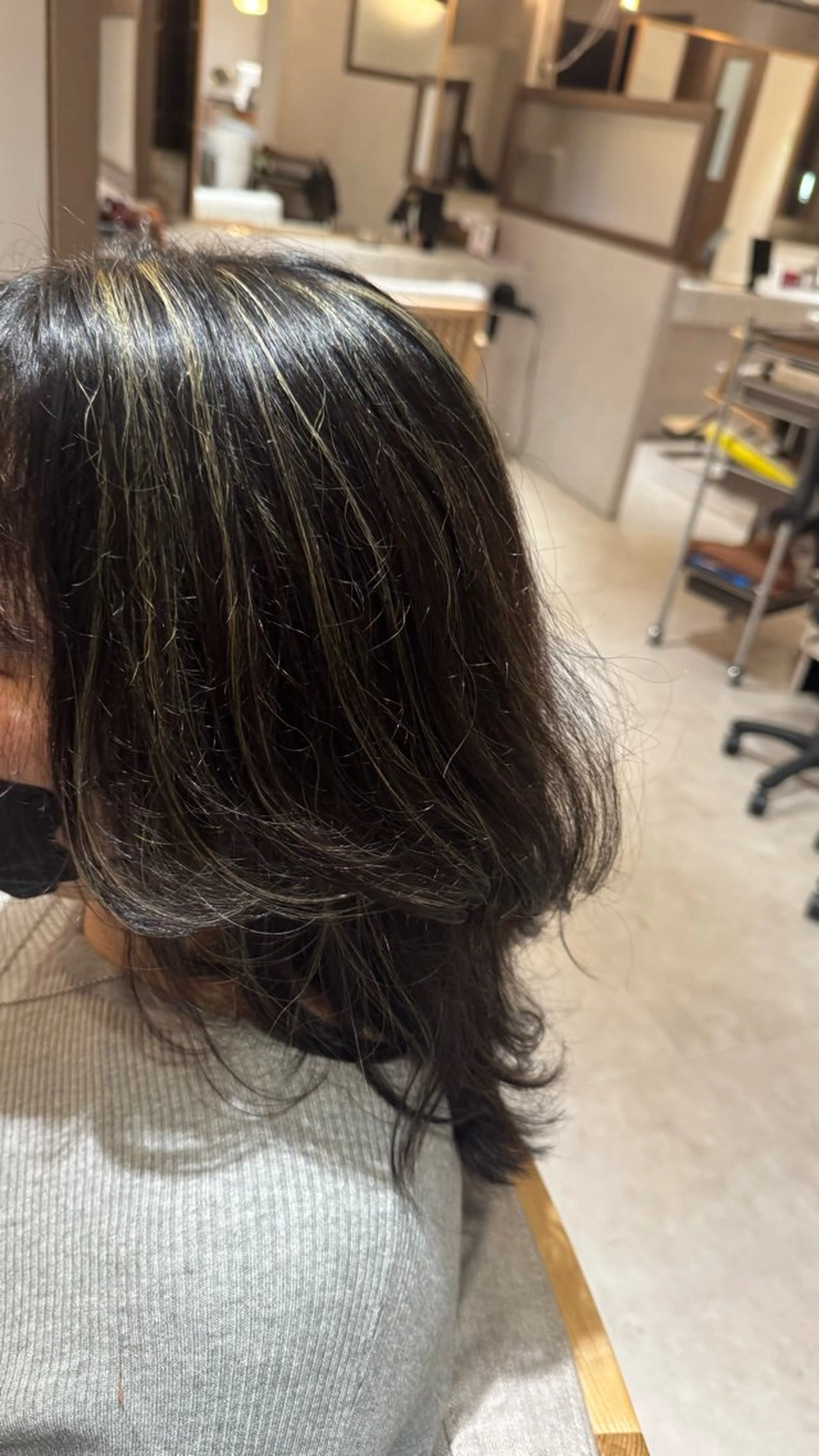 ミディアム カラー ヘアカラー い な み ま なのヘアスタイル