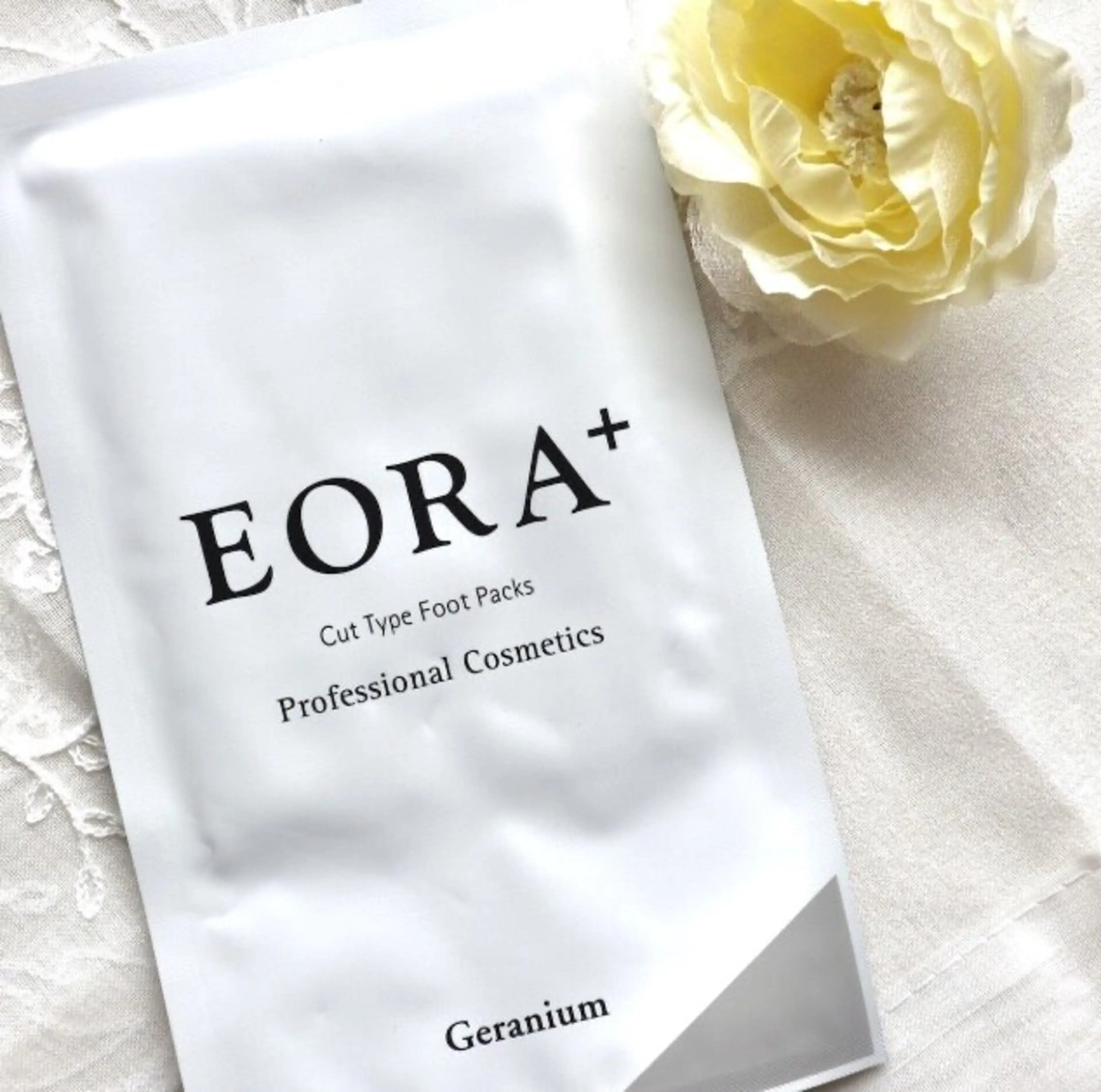 ハンドケア　爪カット形成→甘皮ケア→スクラブ→パックの写真