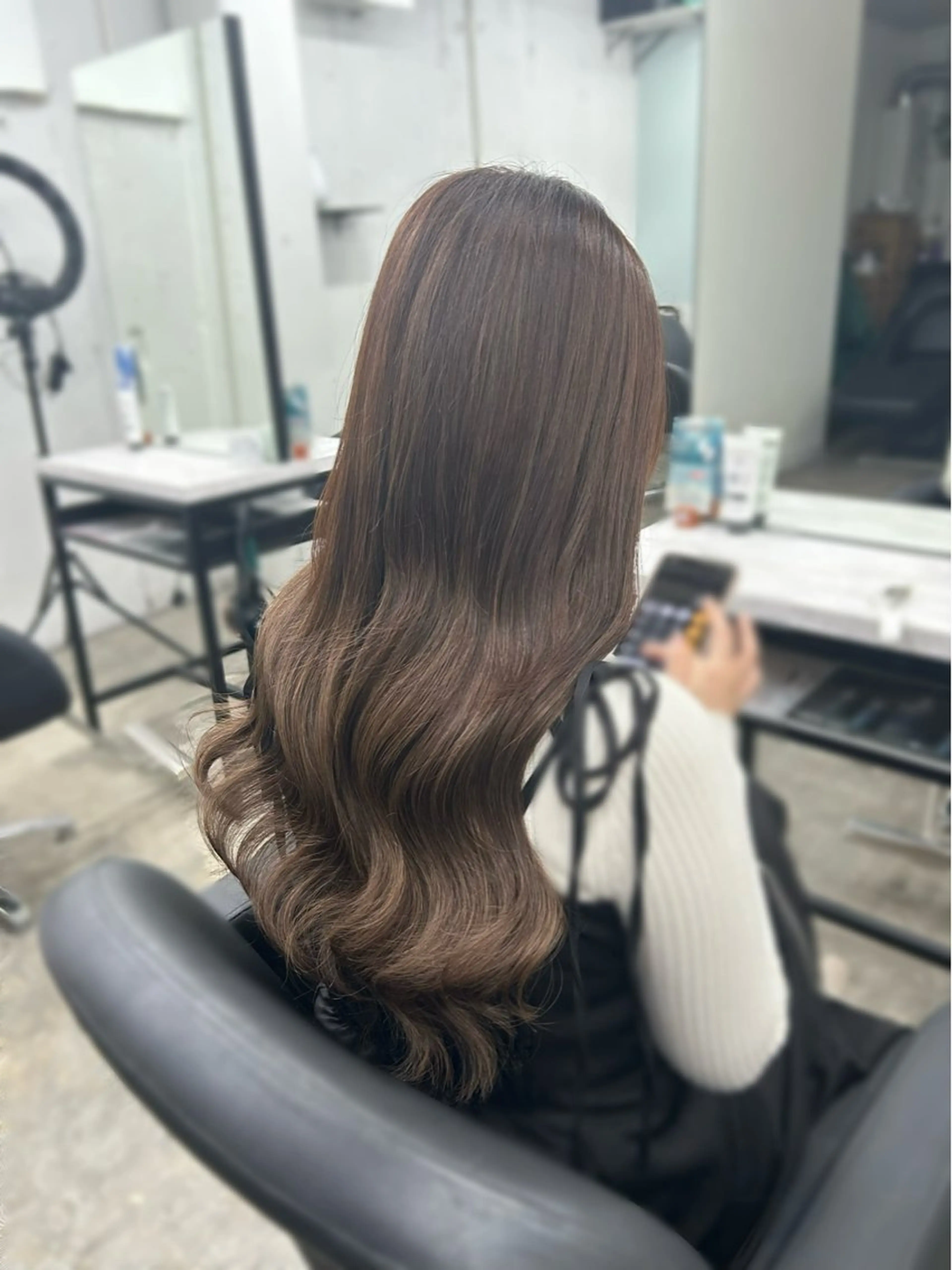 ミディアム カラー シールエクステ ブラウンカラー ダブルカラー グラデーションカラー ハイライトカラー シールエクステの女神 🍑Momo🍑のヘアスタイル