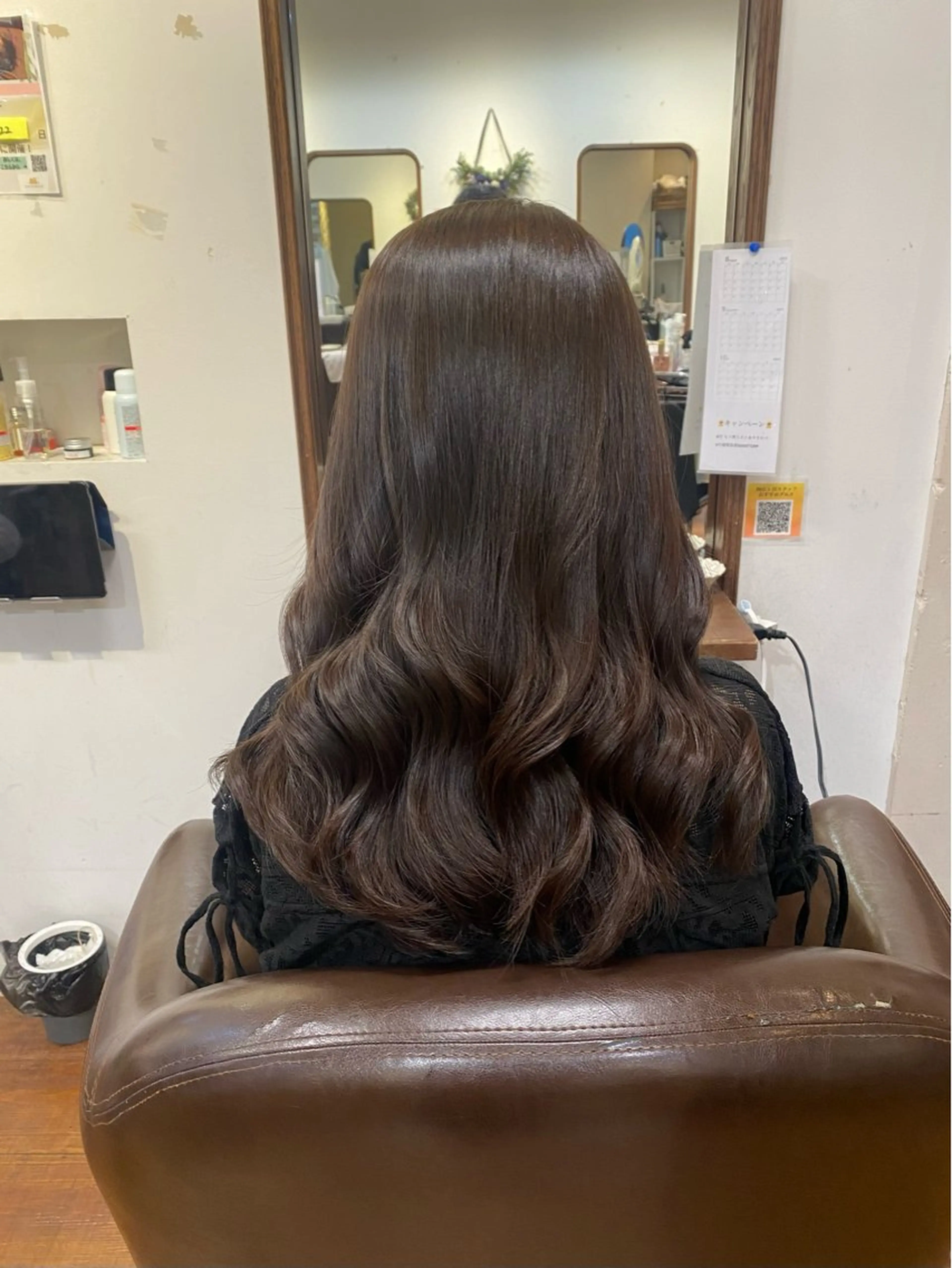 セミロング ブリーチなし透明感 🕊ワダ ユイのヘアスタイル