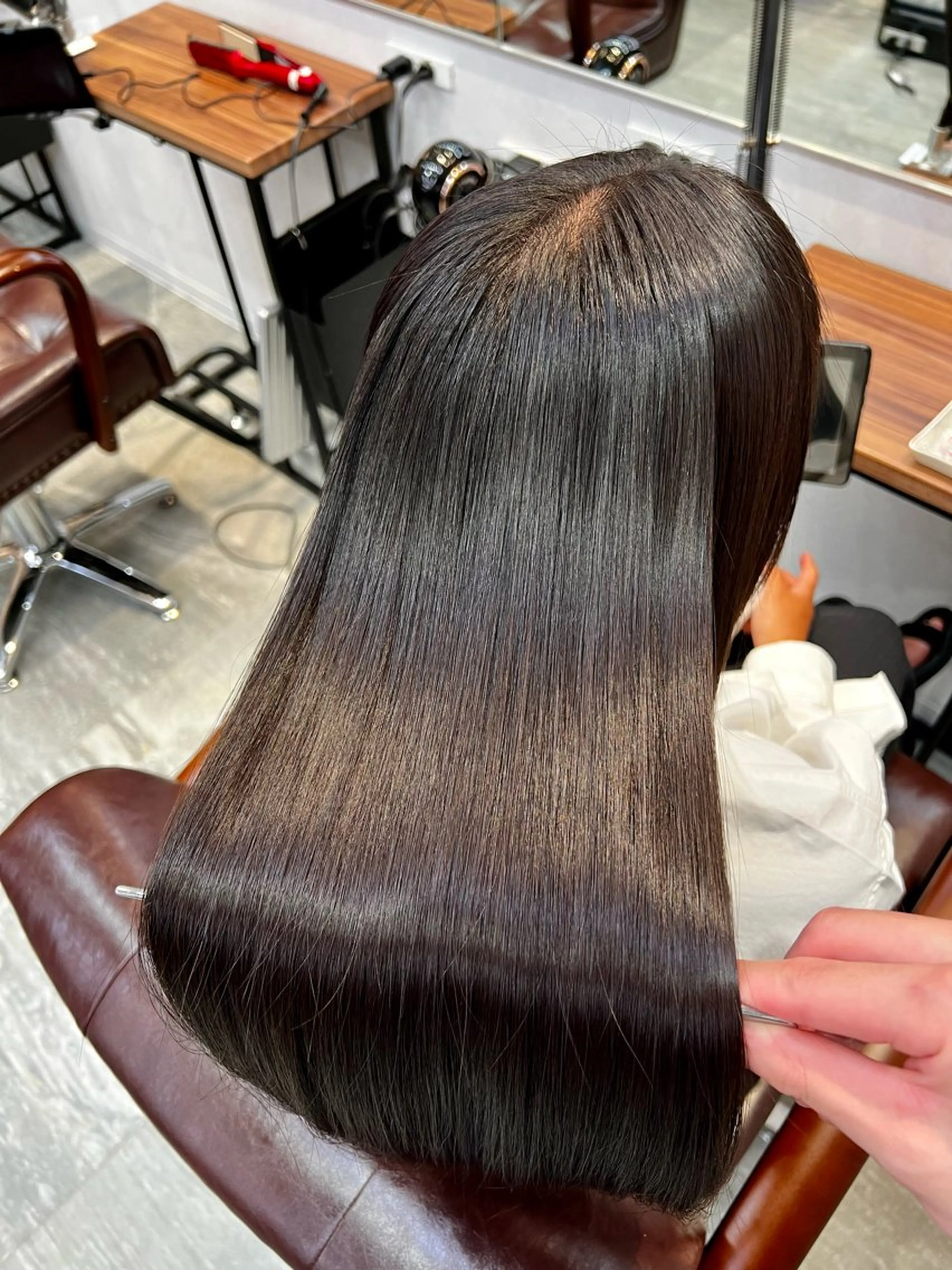 🇰🇷🍯人気𝗠𝗘𝗡𝗨【土日限定/乾かすだけでまとまる】カット➕韓国式縮毛矯正➕トリートメントの写真