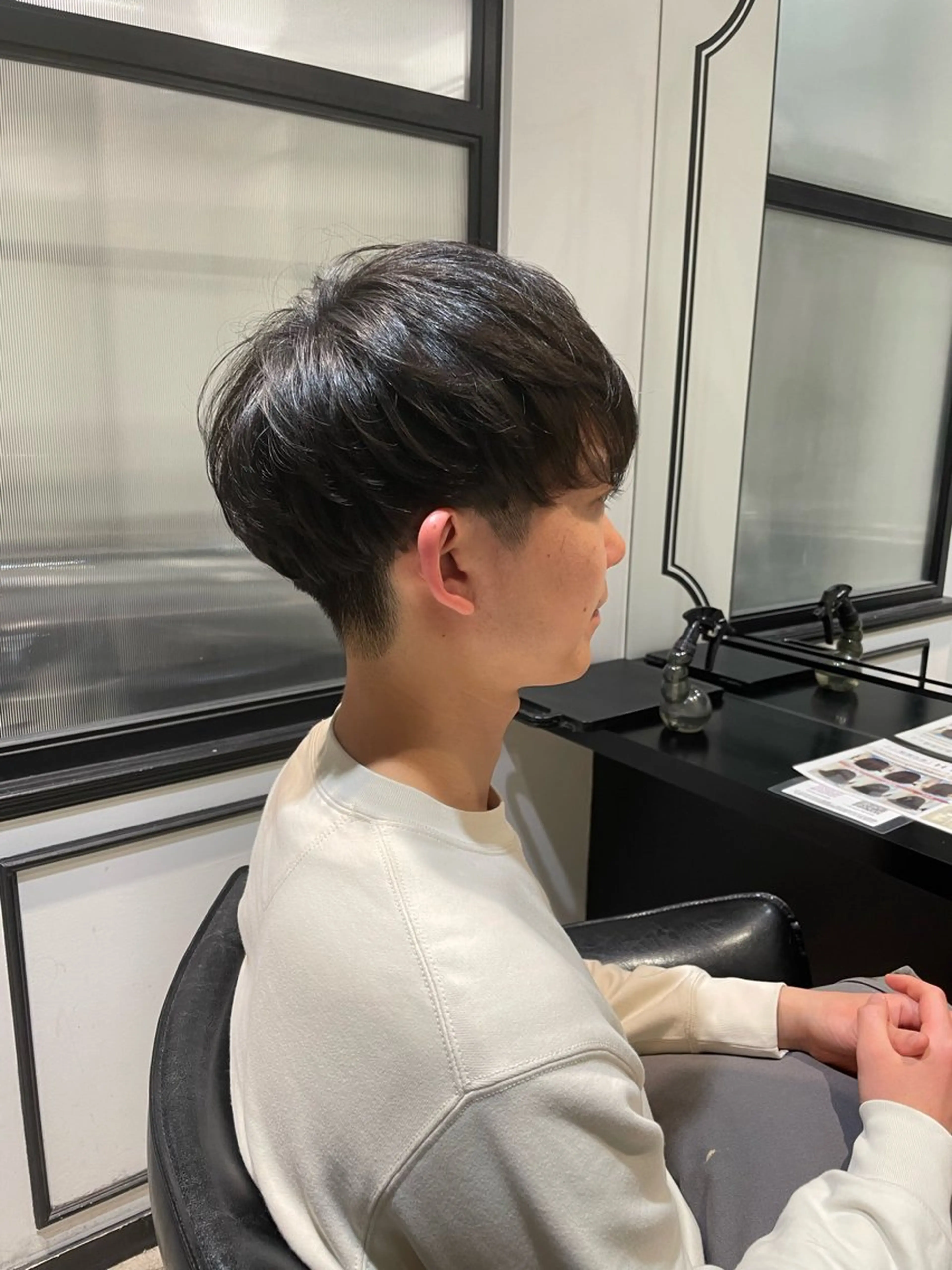 ミディアム メンズ マッシュ 刈り上げ feliz🤍 RINAのマツエク・マツパデザイン