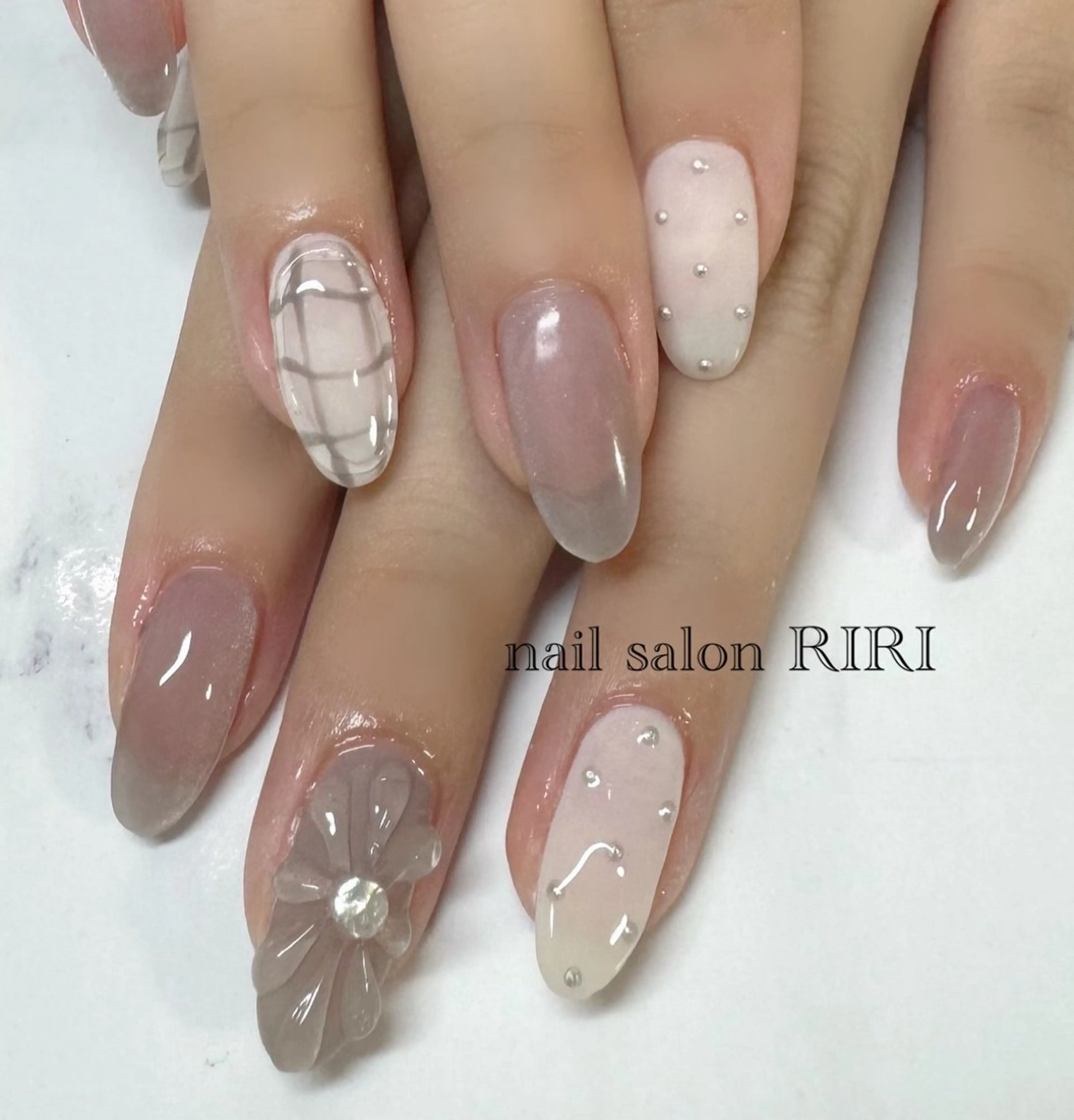 ネイル ニュアンスネイル private  nail  salon RIRI所属・RIRI リリのネイルデザイン