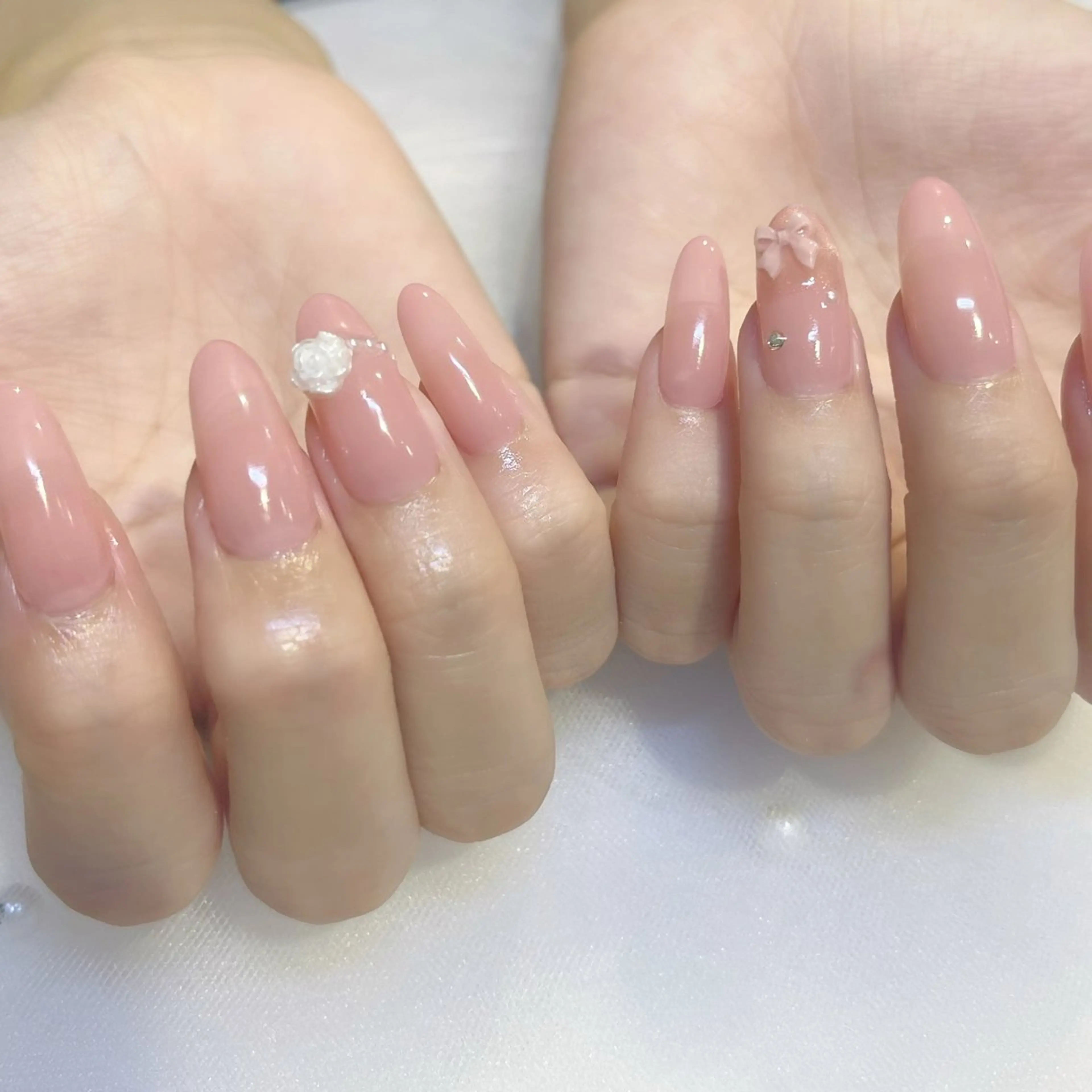 ネイル アートネイル ガーリー 韓国ネイル 持ち込み ワンホンネイル KOKONA 🎀のネイルデザイン