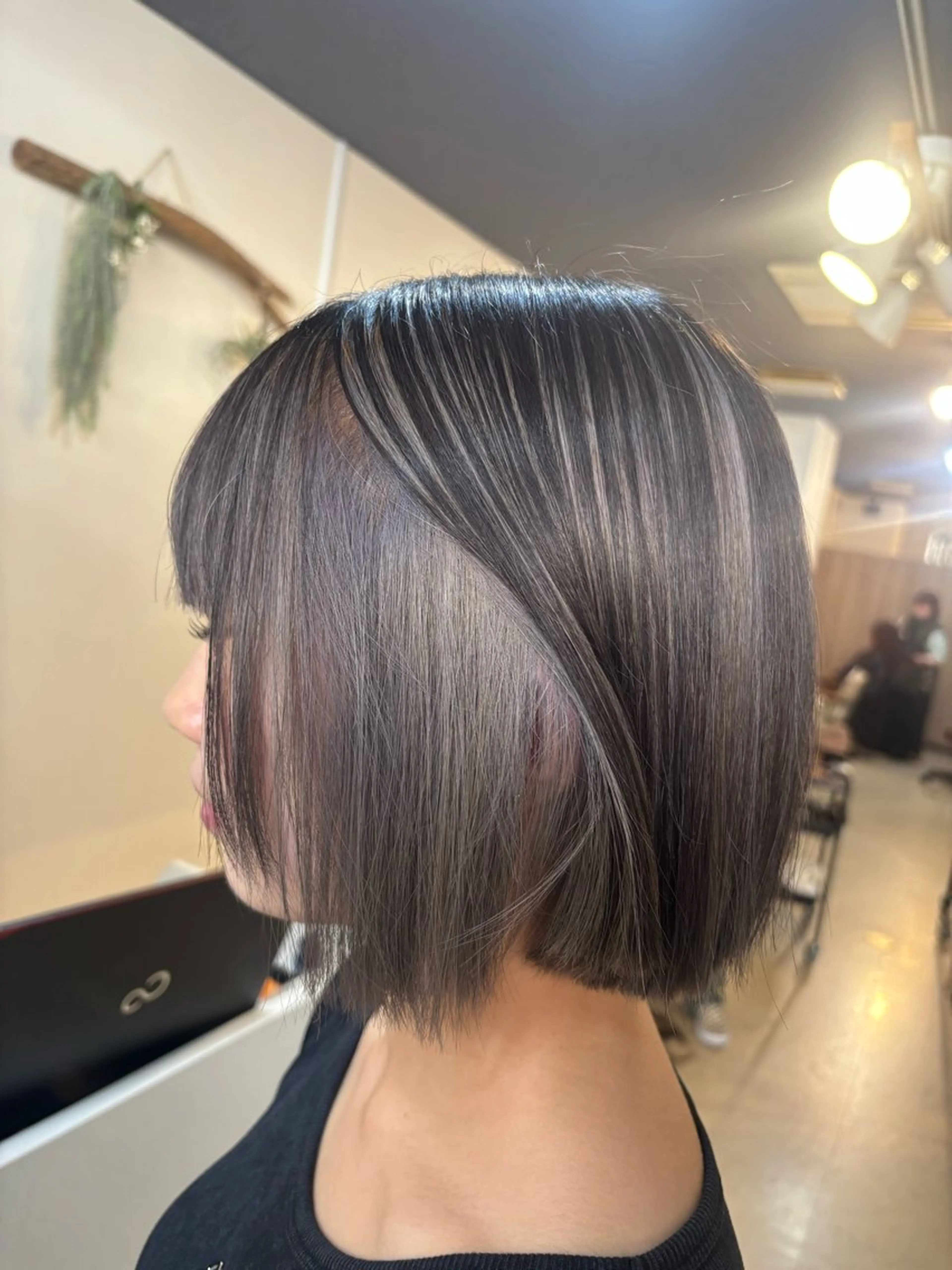 ショート カラー デザインカラー ハイトーンカラー ヘアカラー Sherry/R 三川町　山本なつみのヘアスタイル