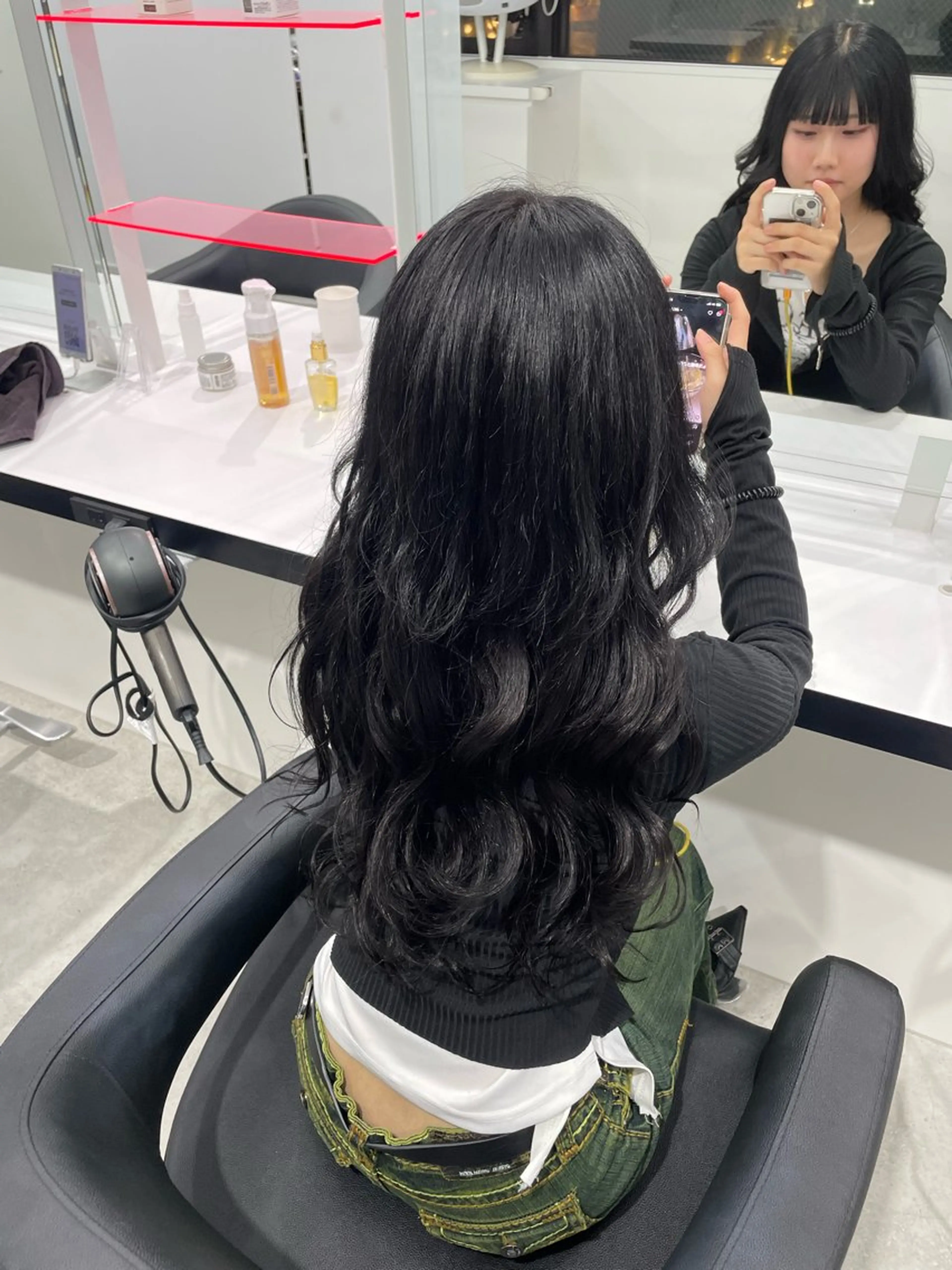 ロング カラー エフェクトブリーチ／ レイヤーカット／翔のヘアスタイル